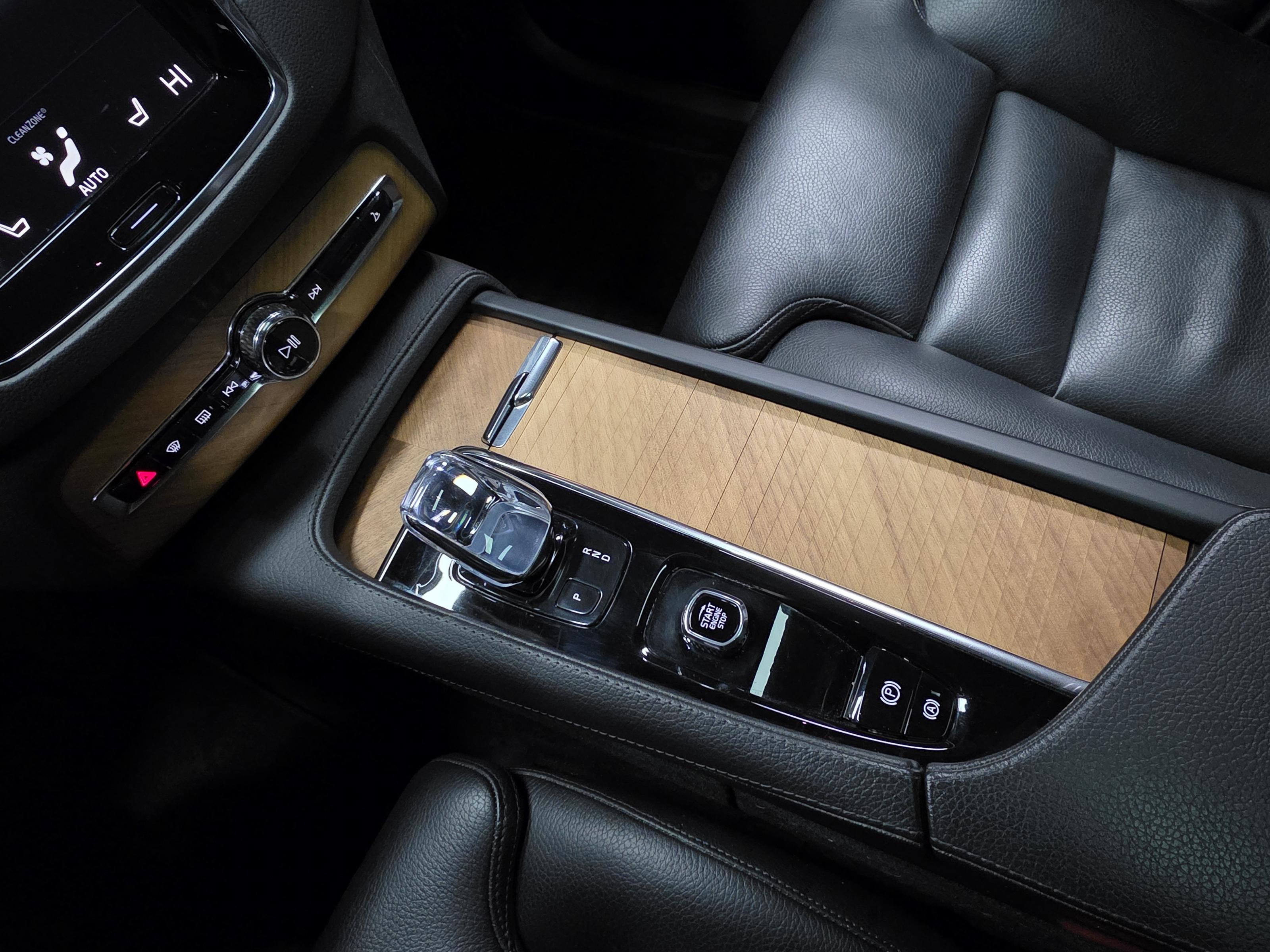 Volvo XC90 14