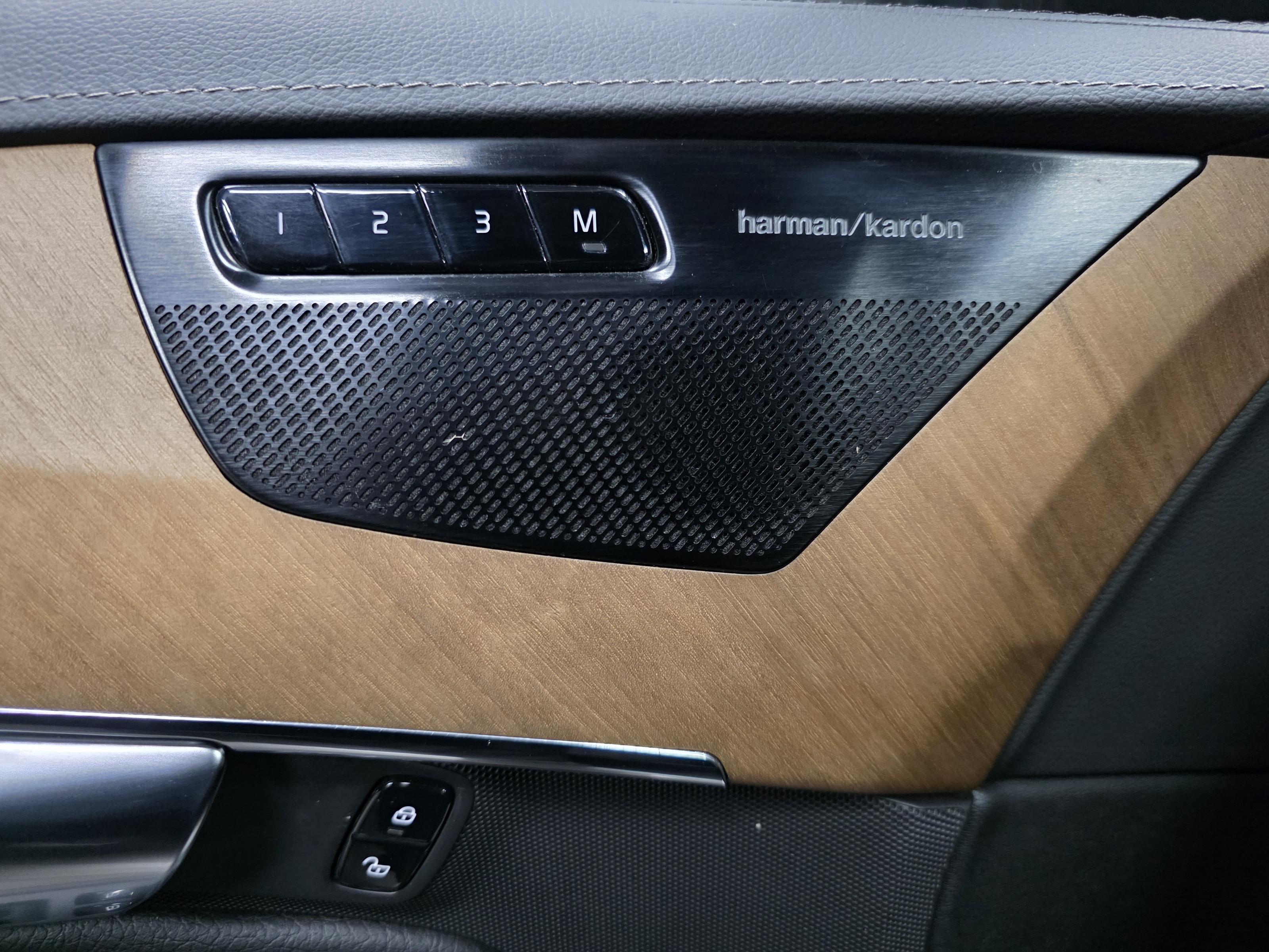 Volvo XC90 15