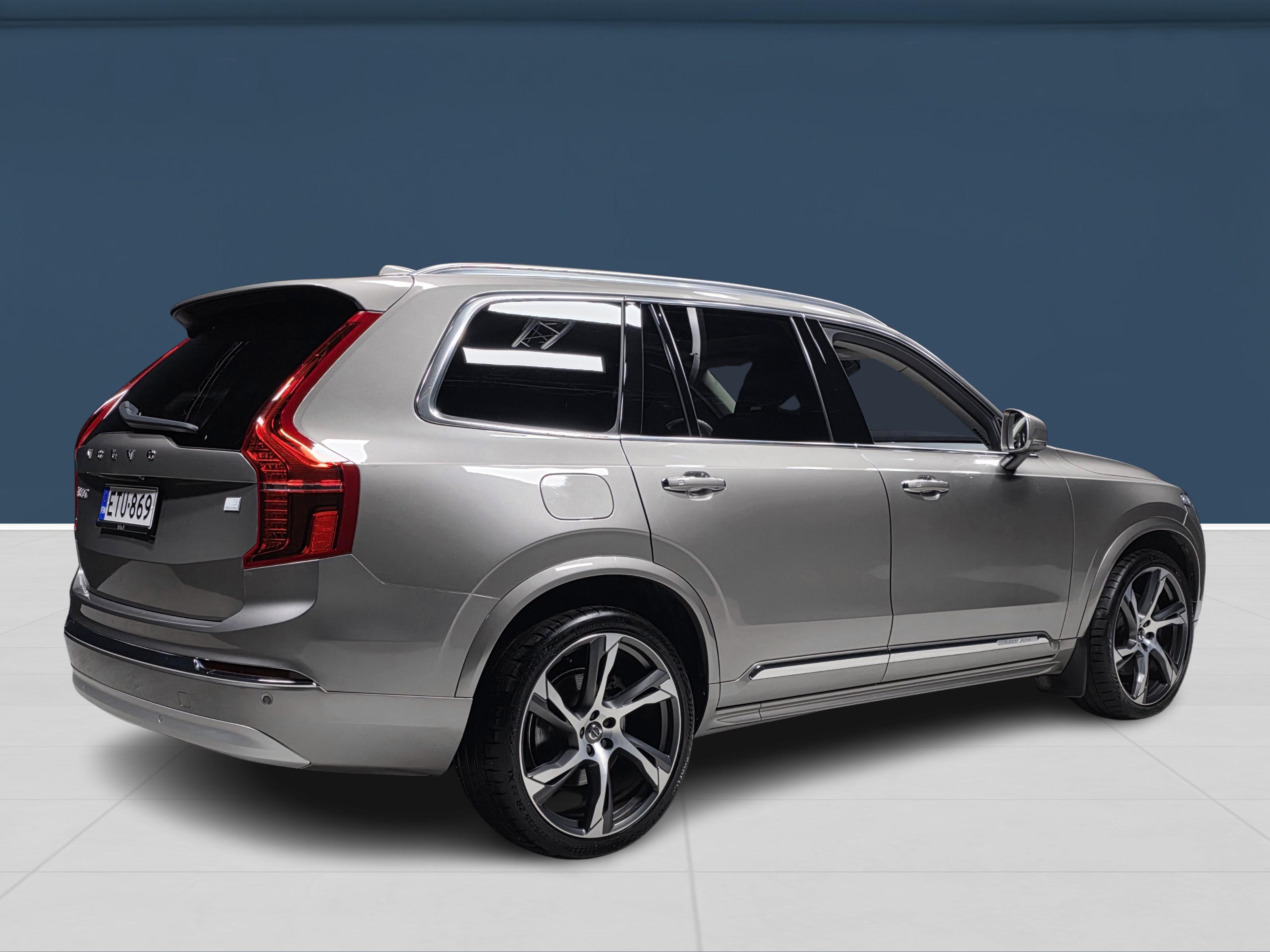 Volvo XC90 4