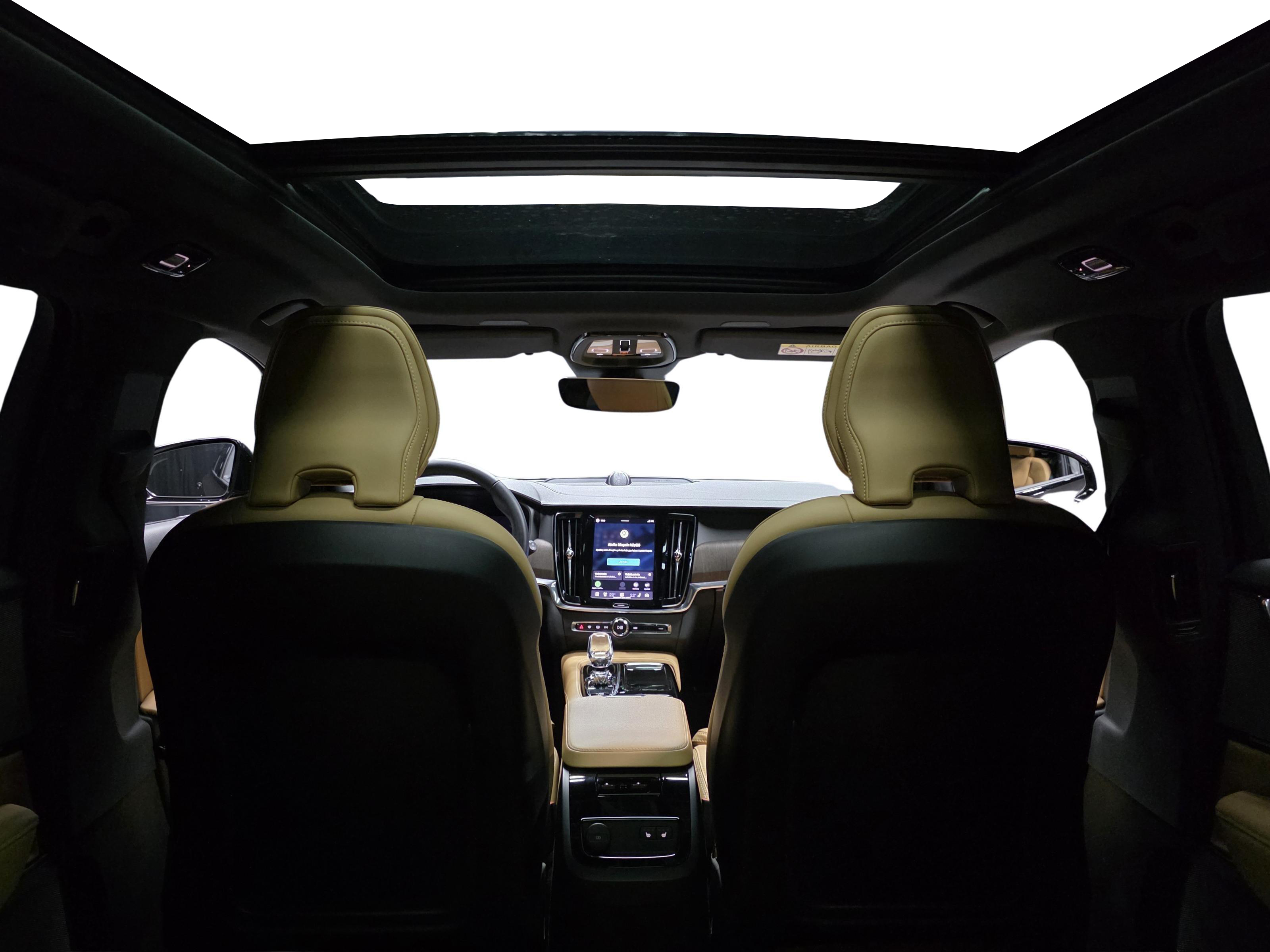 Volvo V90 17