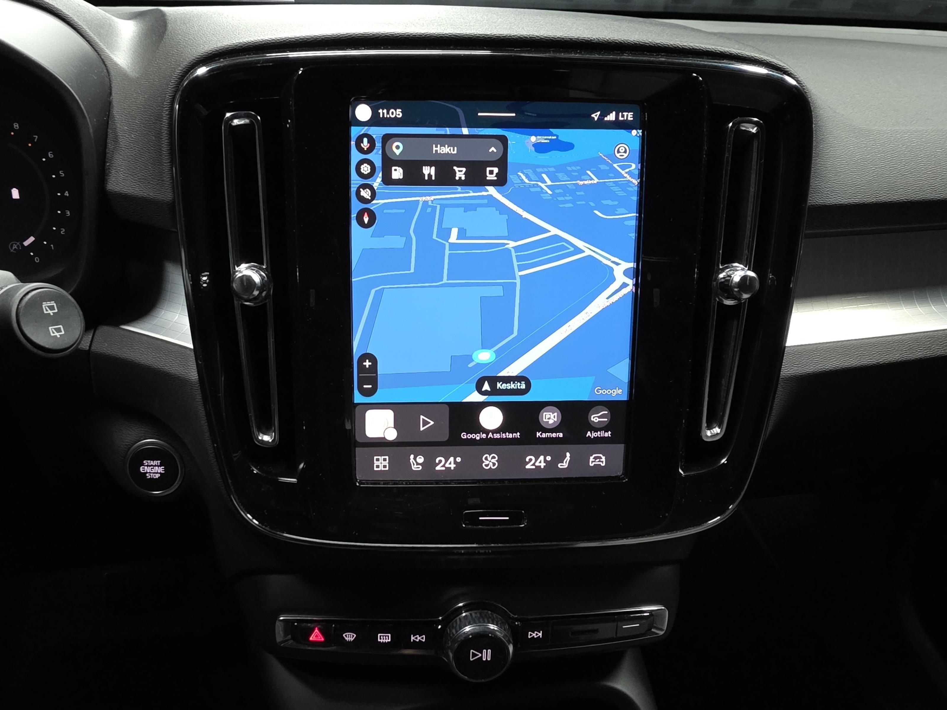 Volvo XC40 13