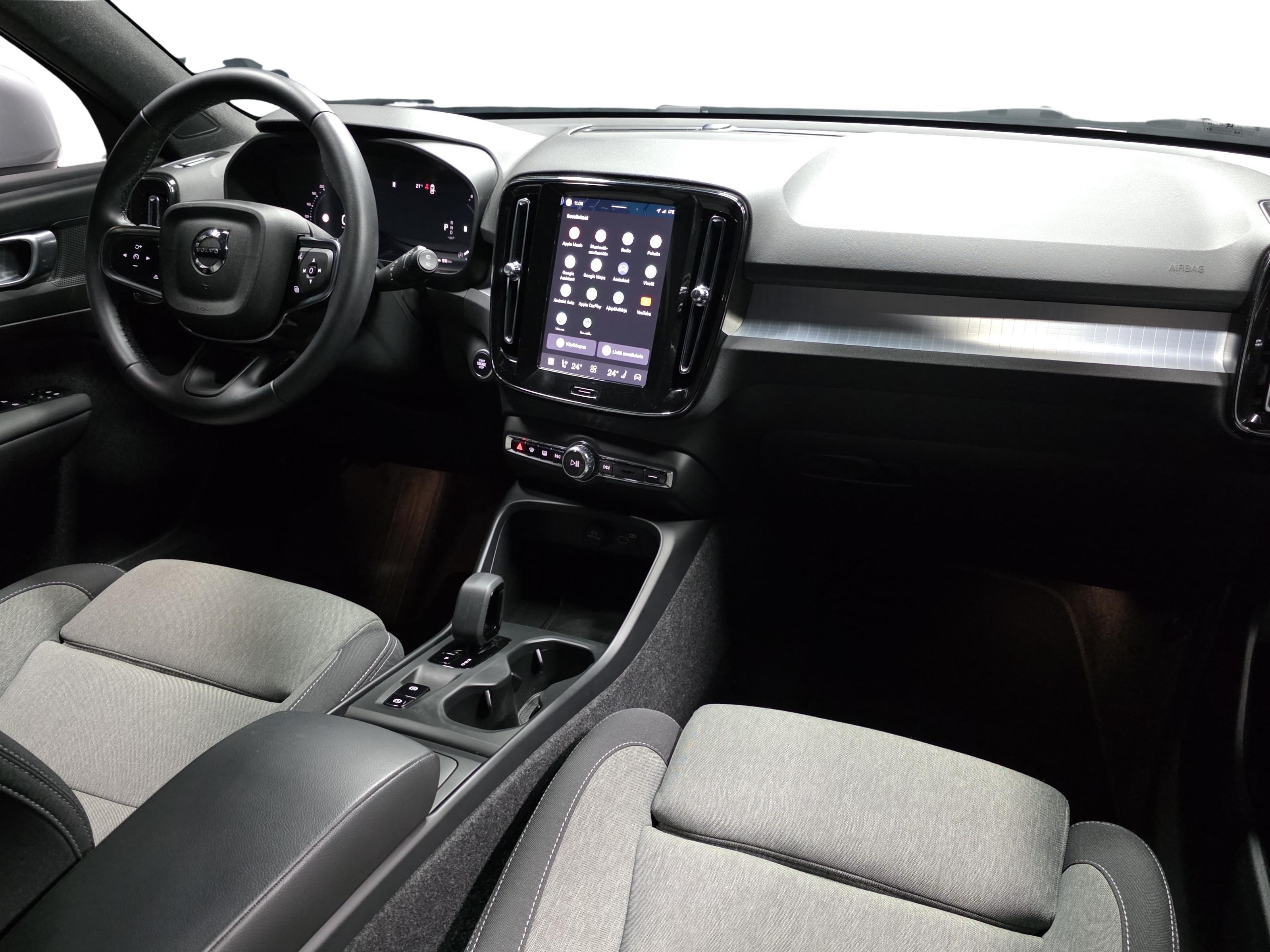 Volvo XC40 17