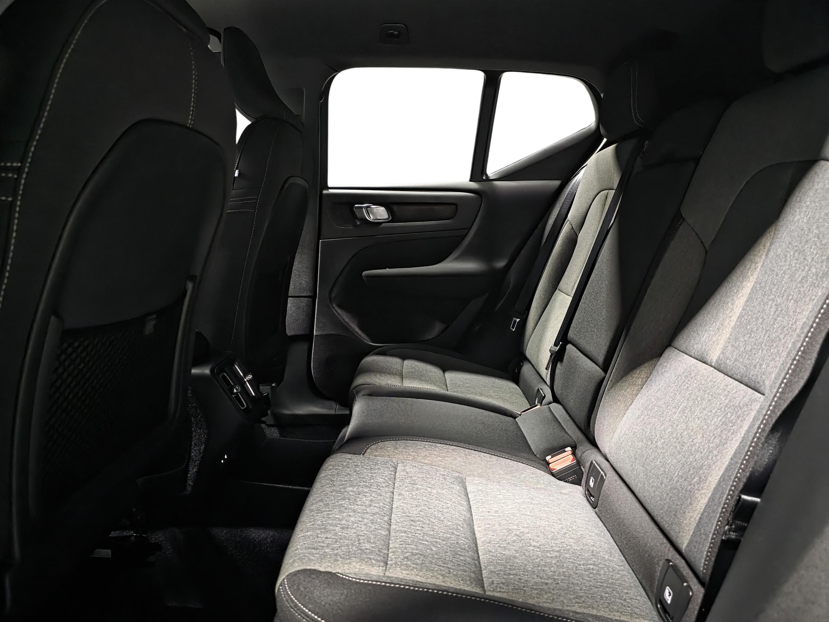 Volvo XC40 9