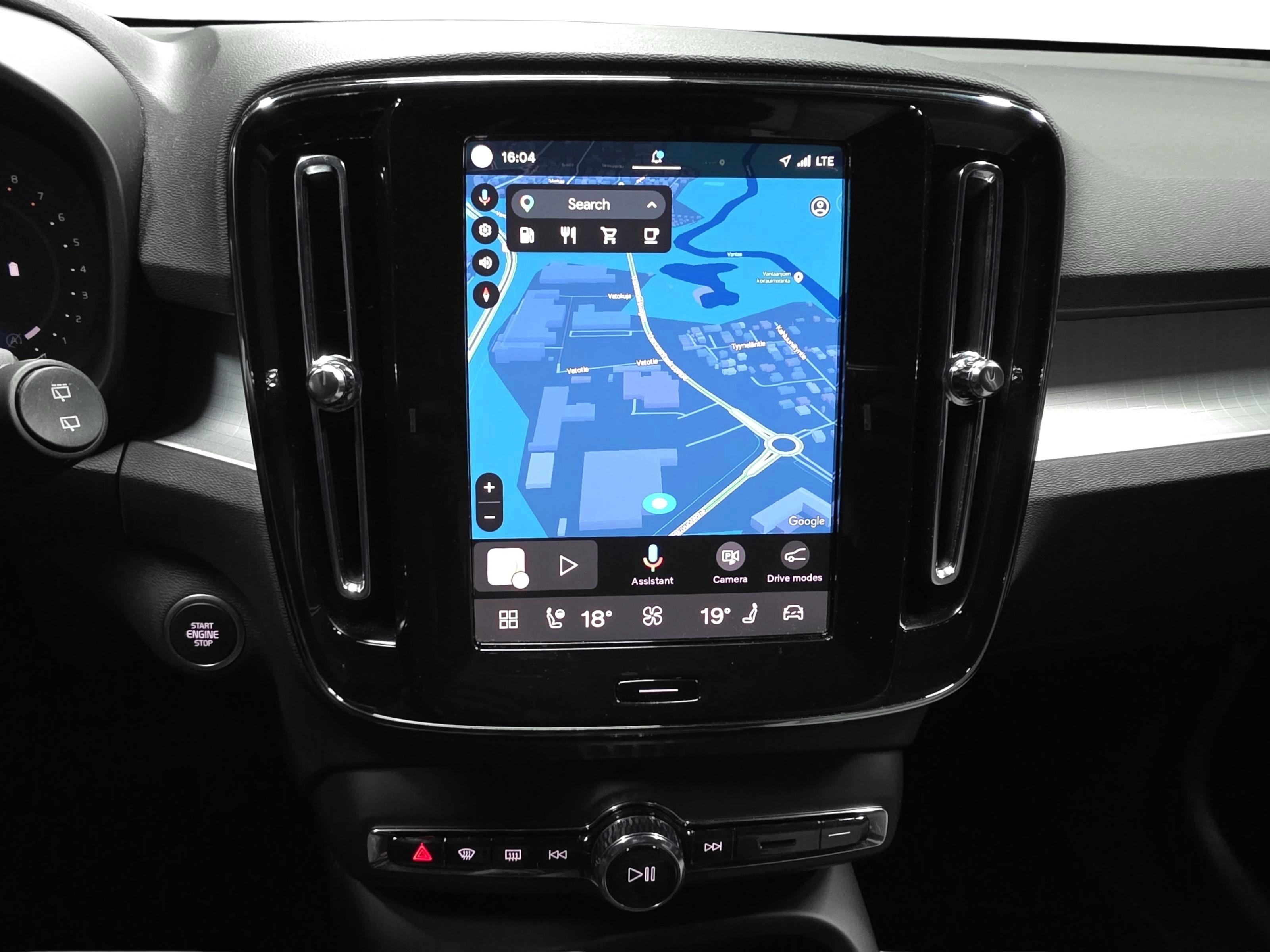 Volvo XC40 13