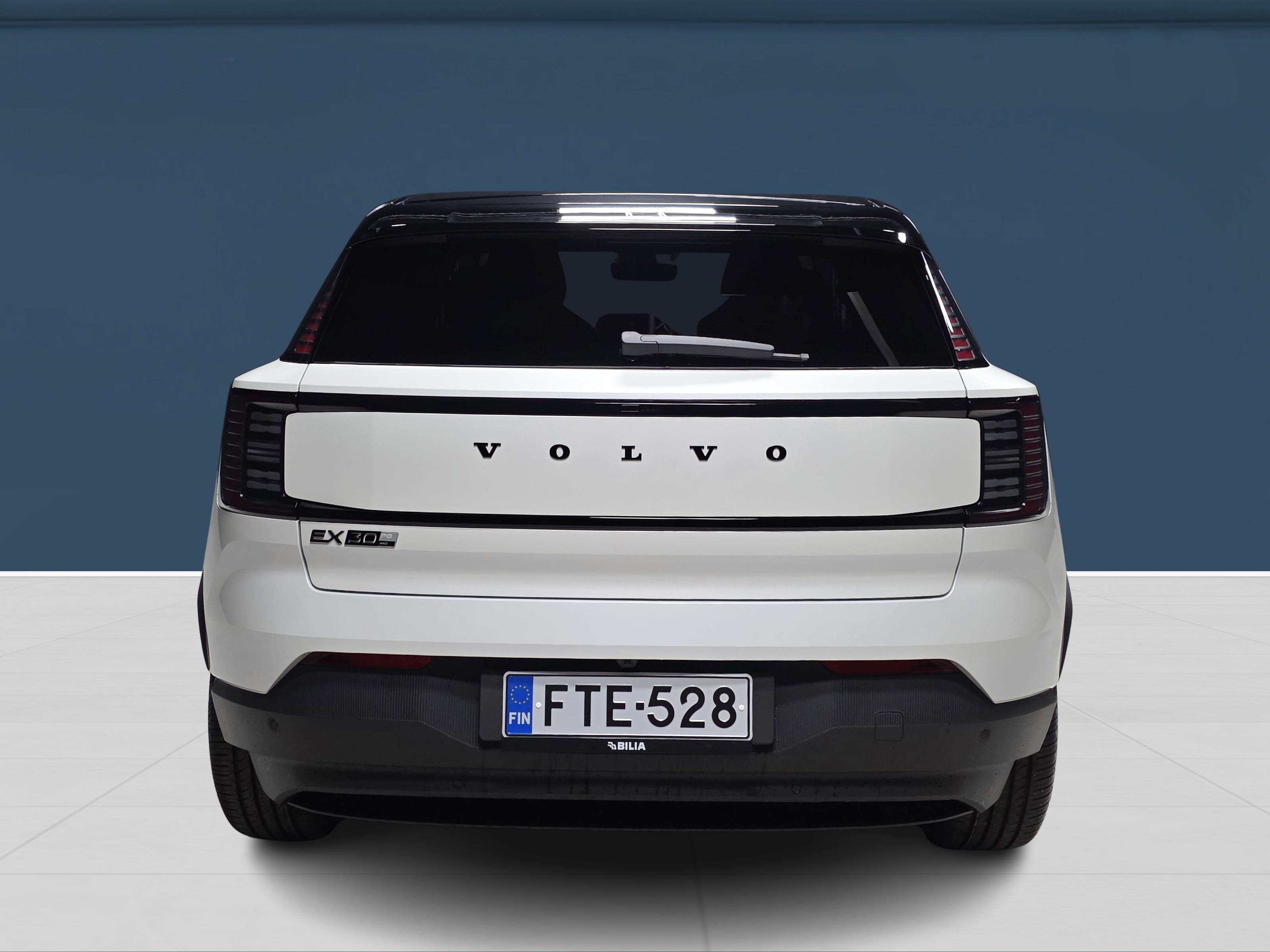 Volvo EX30 5