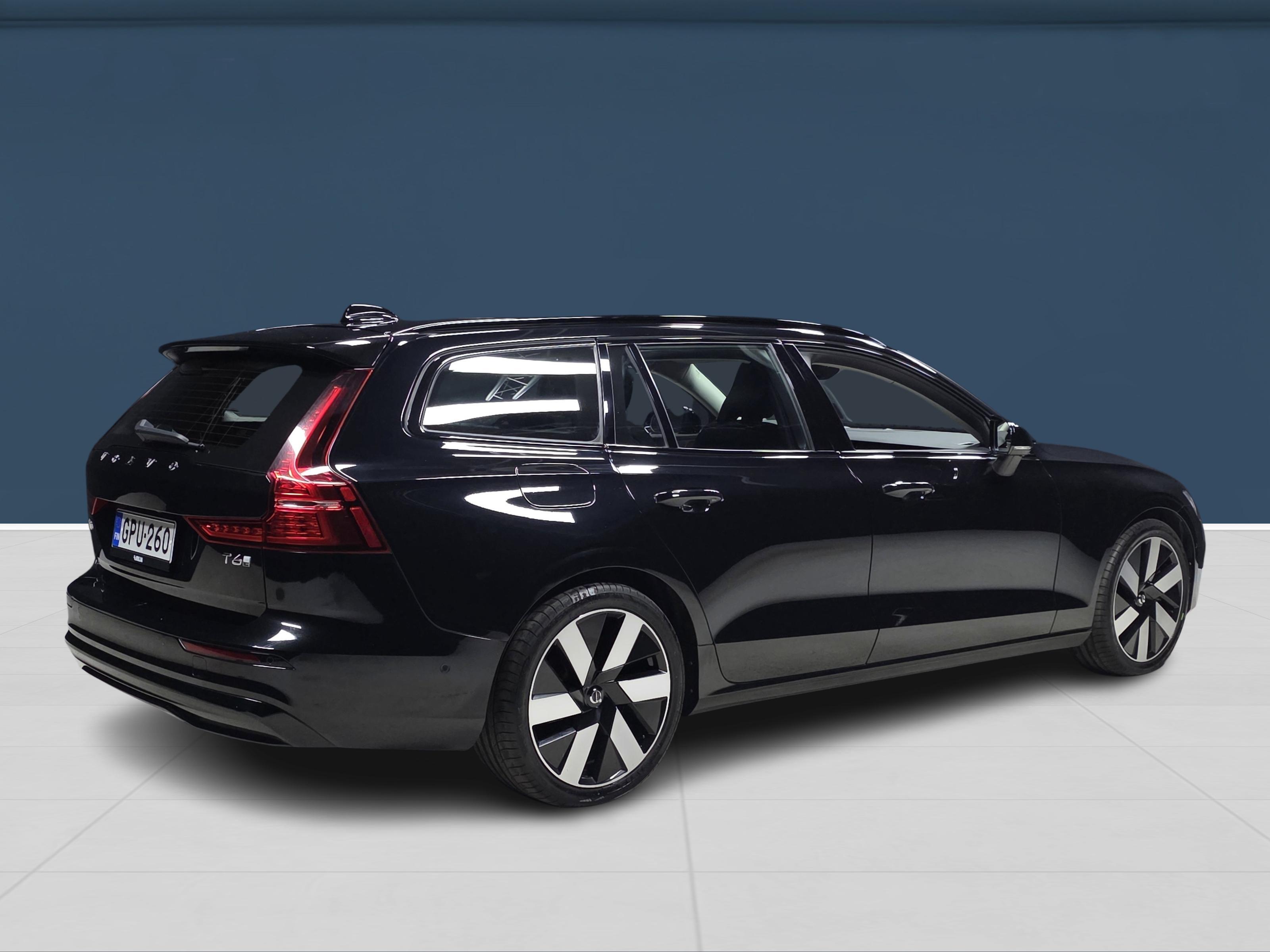 Volvo V60 4