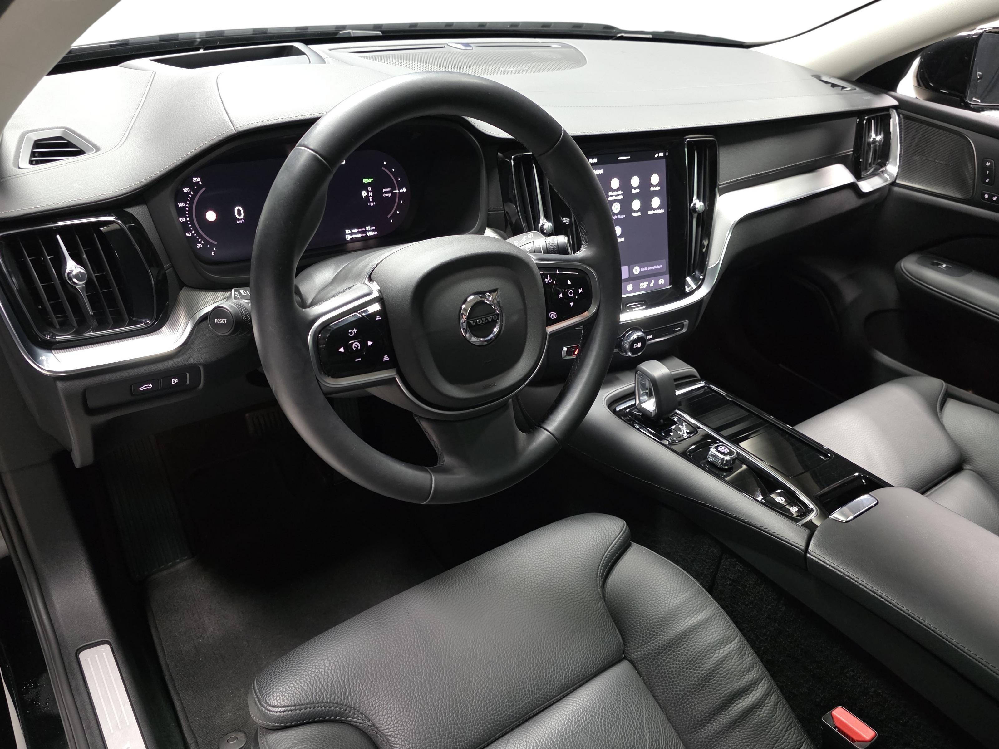 Volvo V60 8