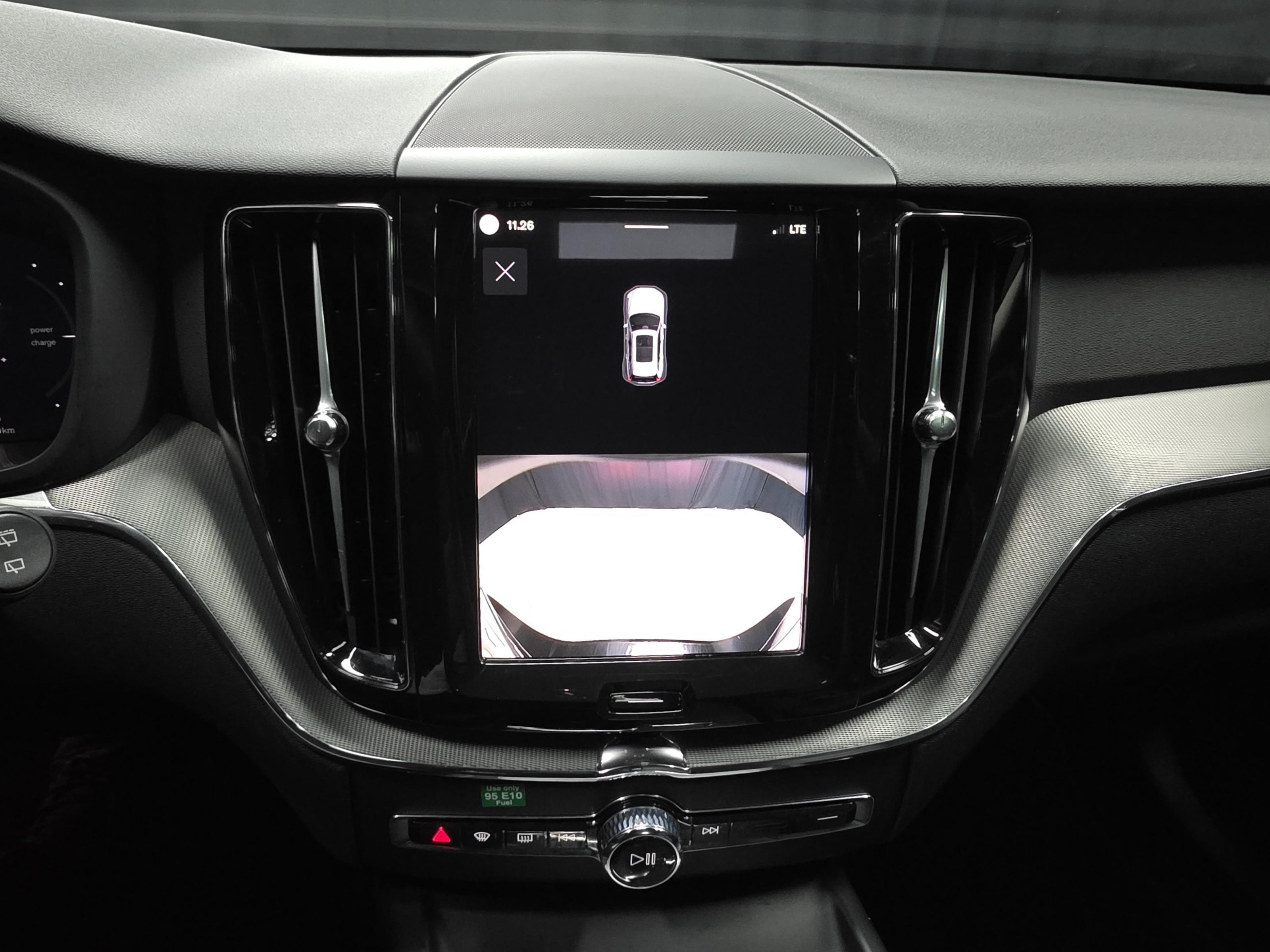 Volvo XC60 13