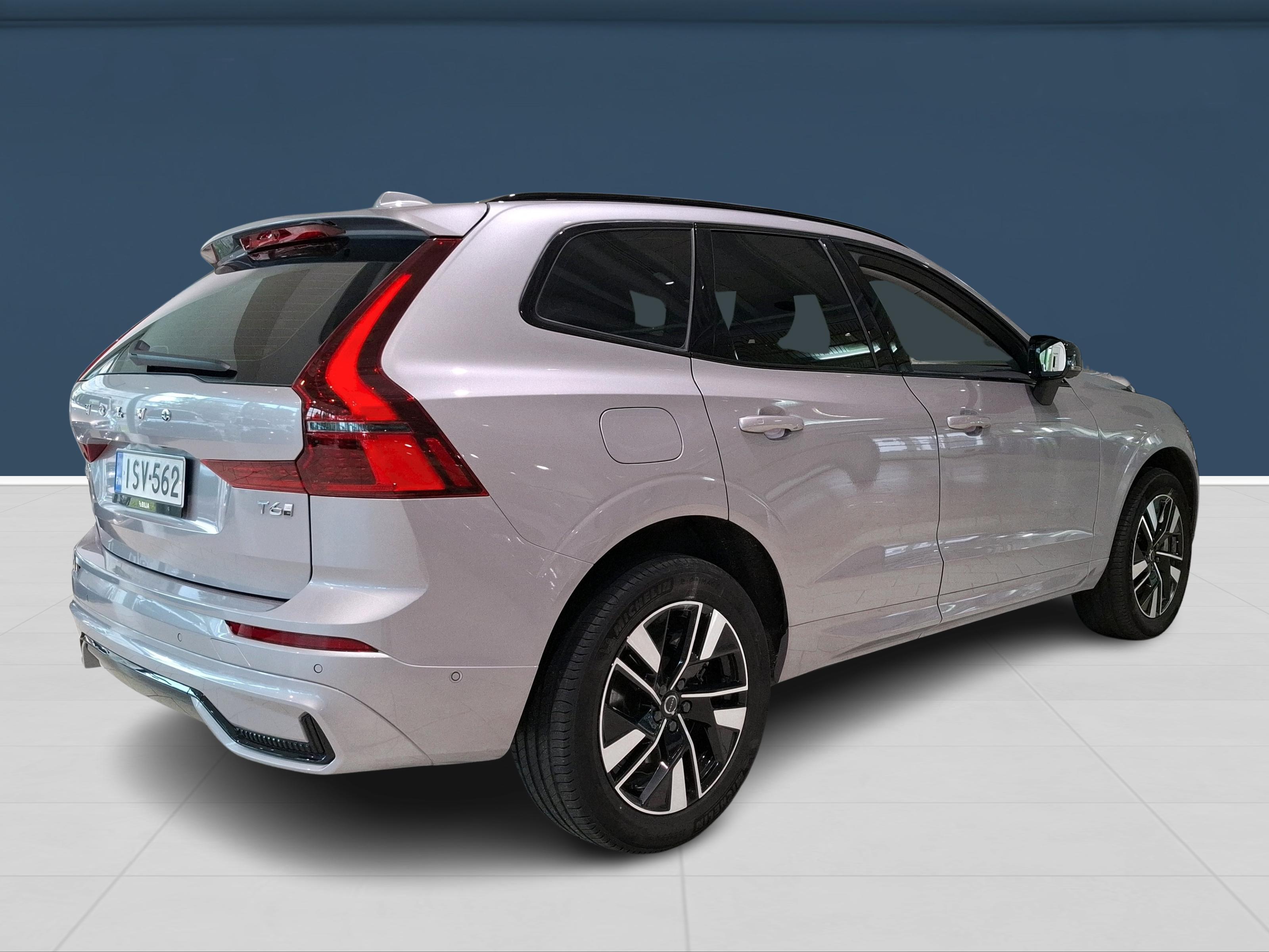Volvo XC60 4