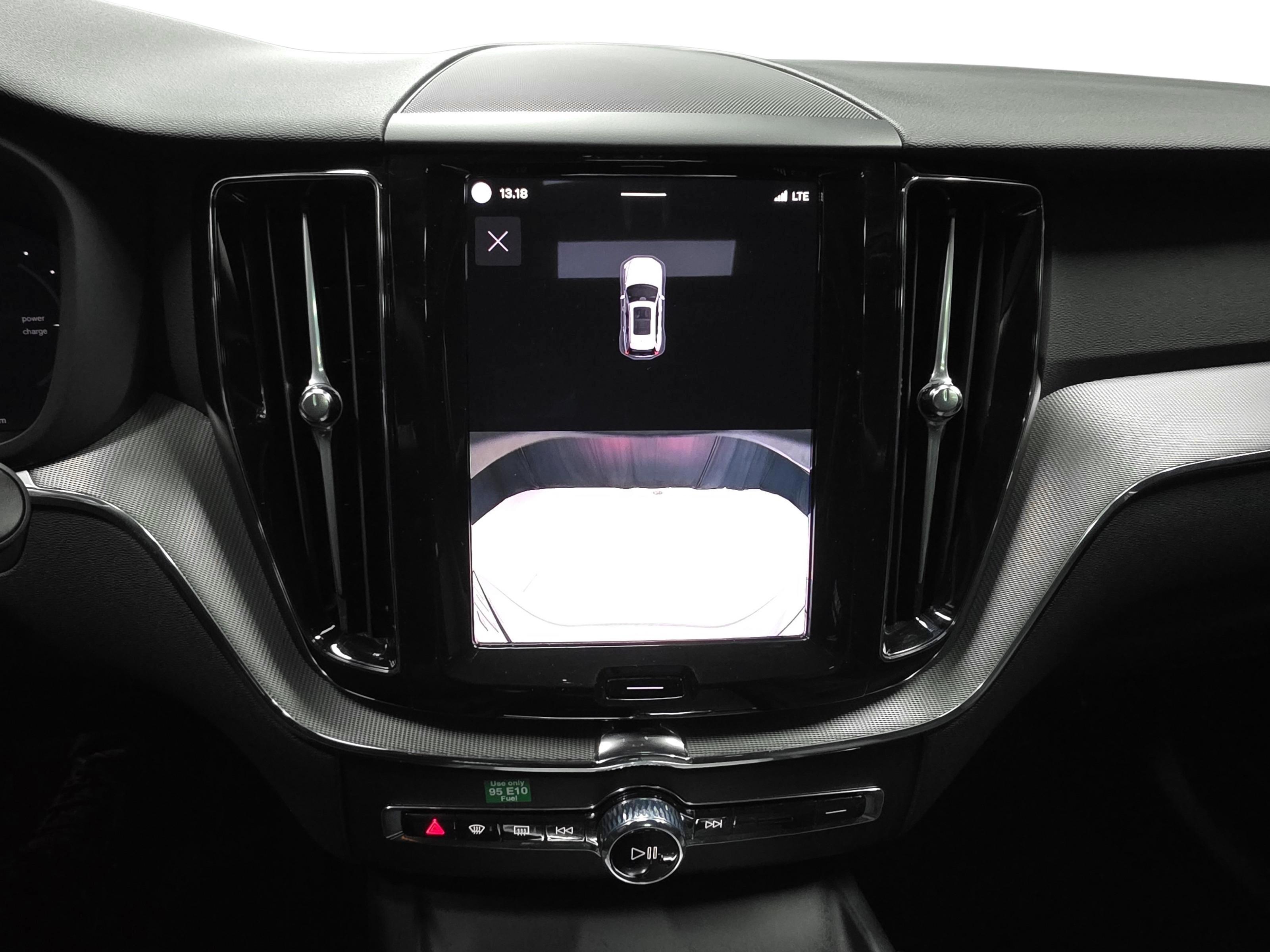 Volvo XC60 13