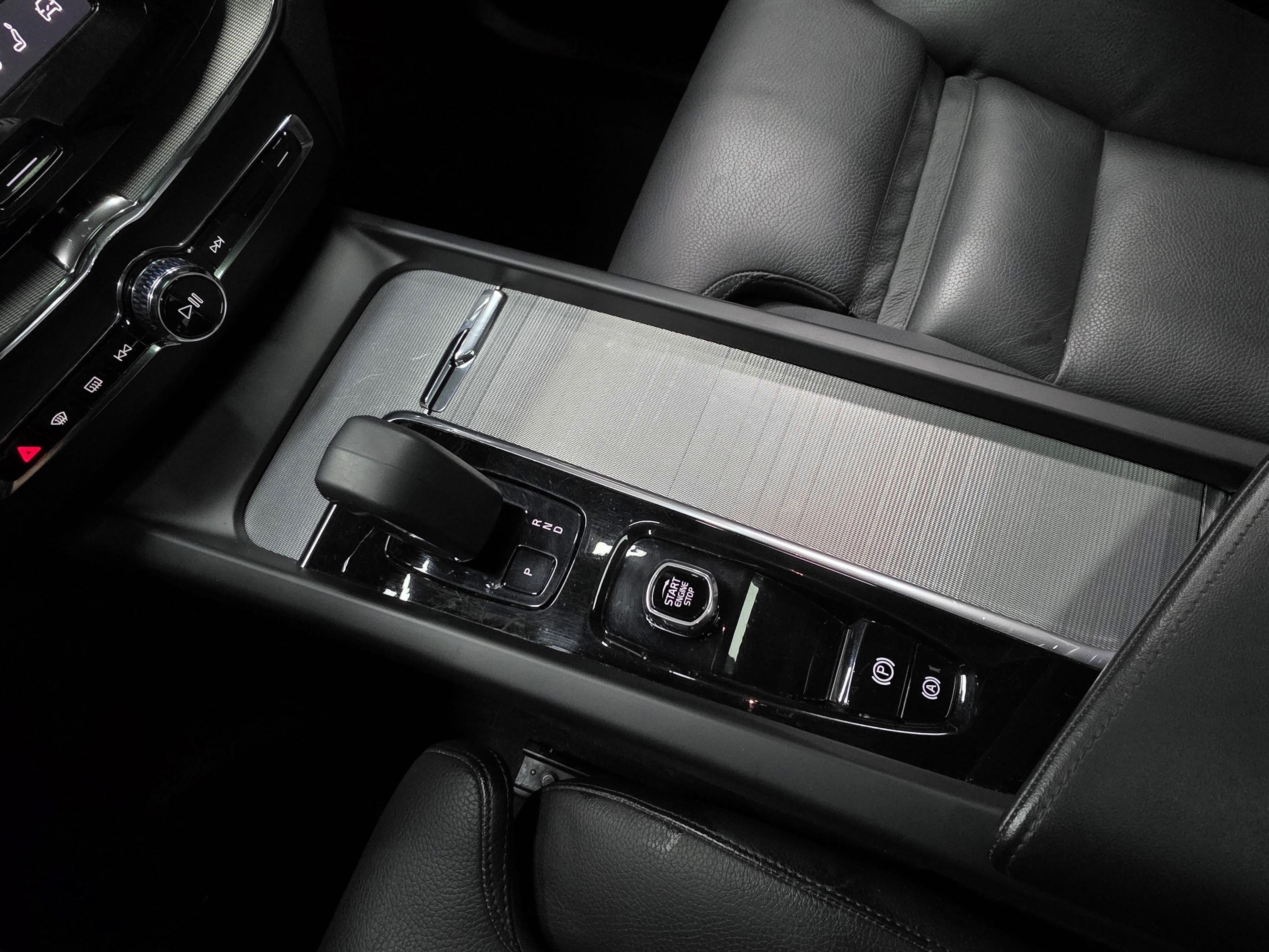 Volvo XC60 13
