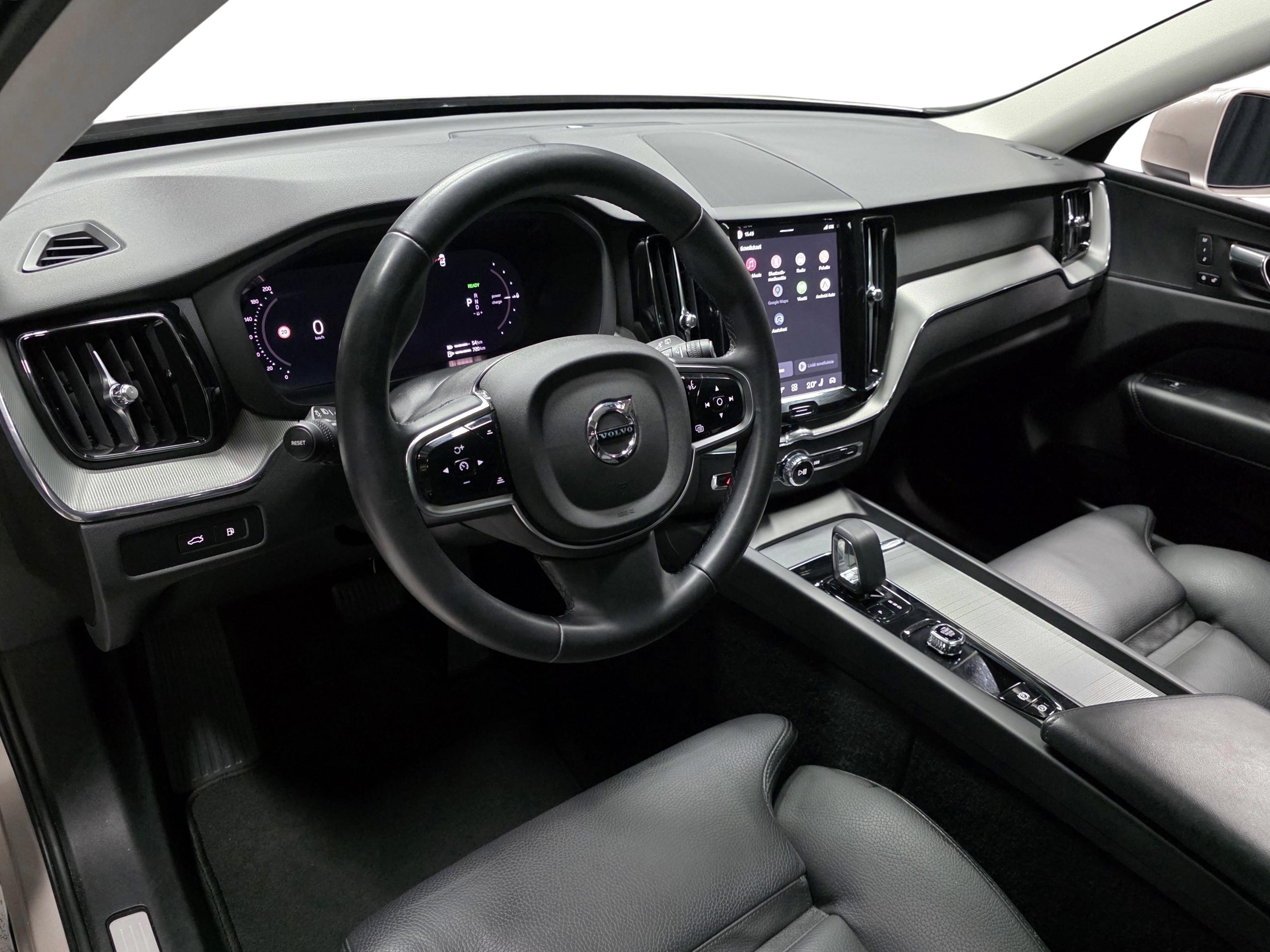 Volvo XC60 8