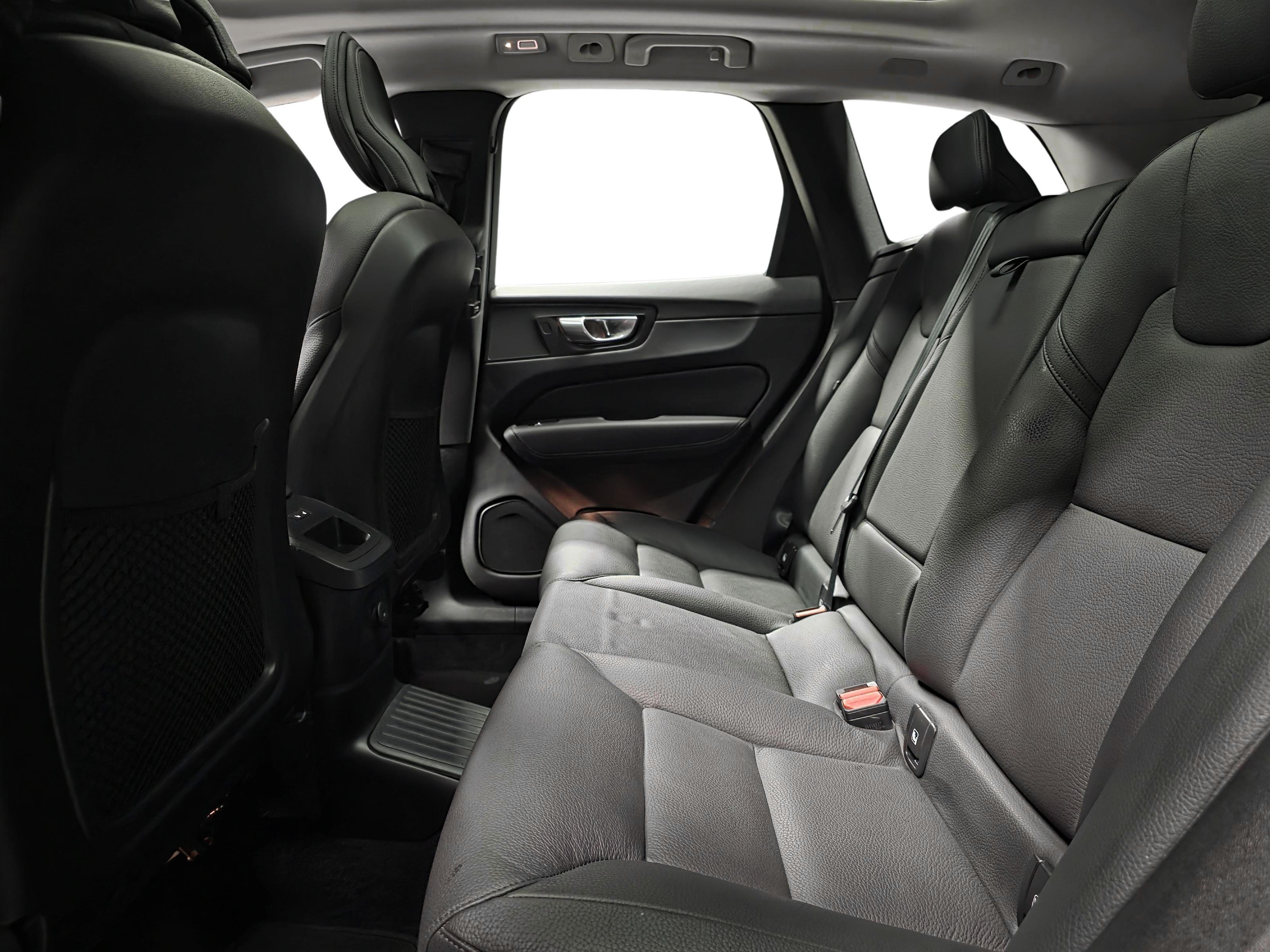 Volvo XC60 9