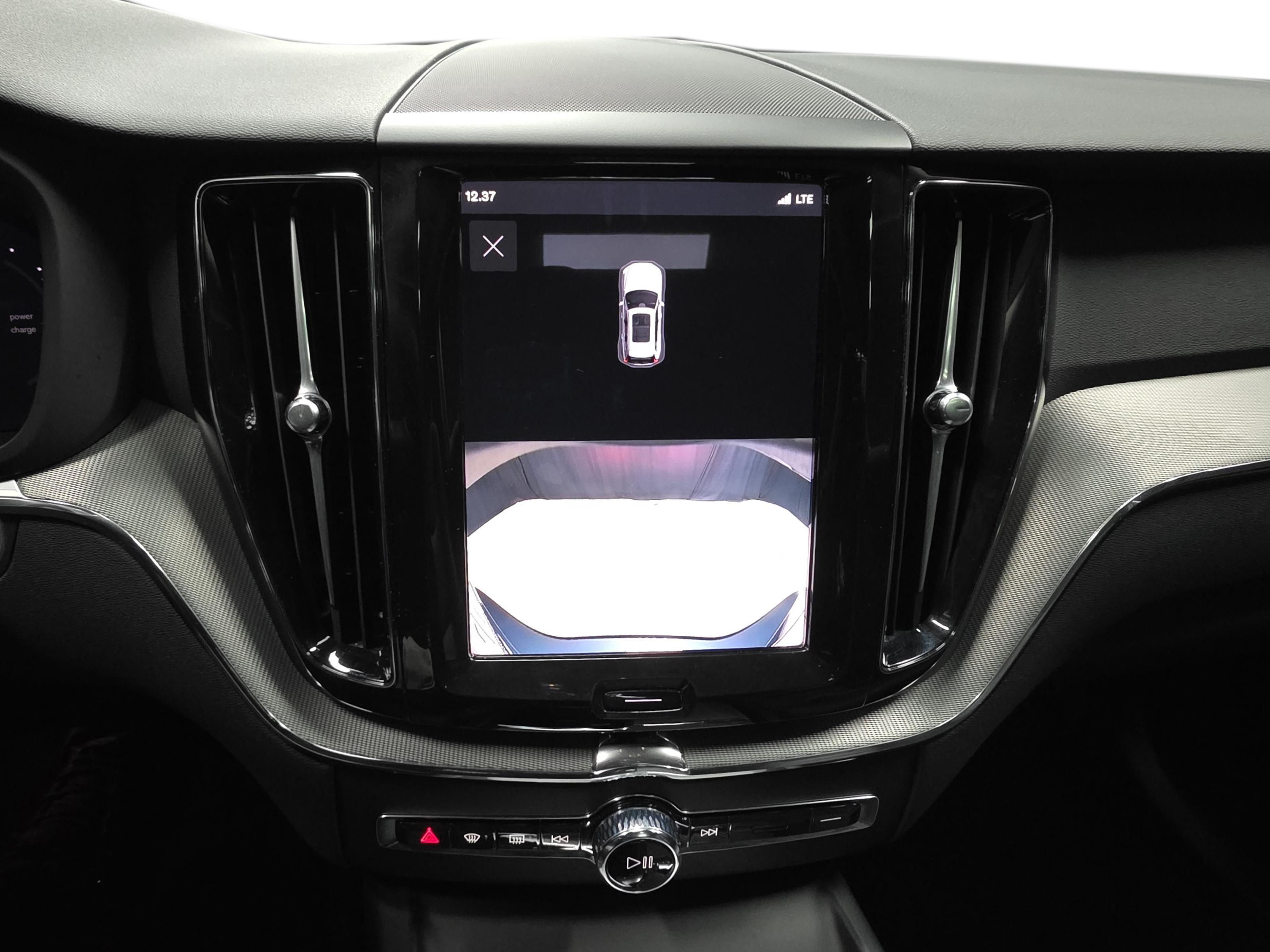 Volvo XC60 13