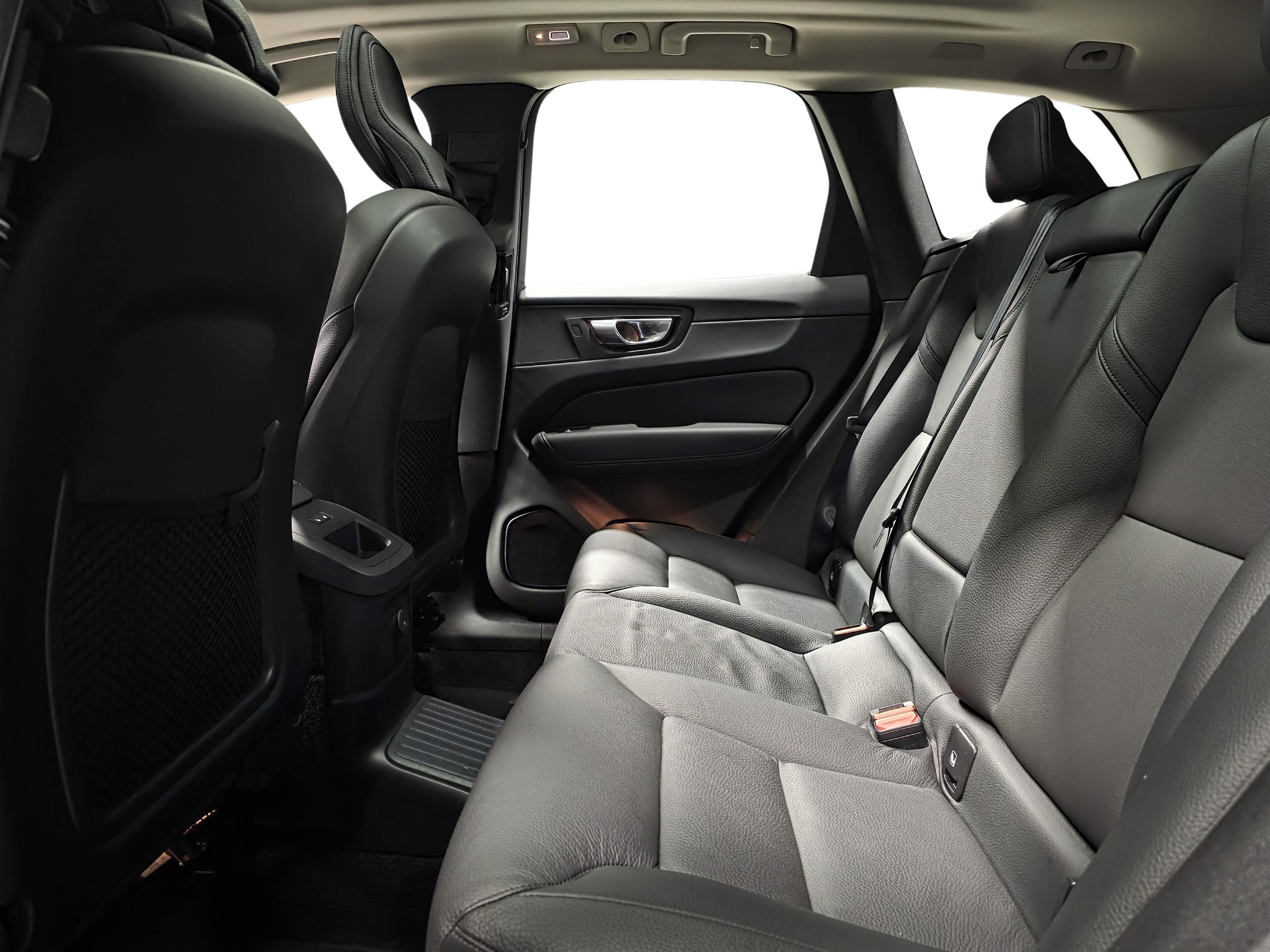 Volvo XC60 9
