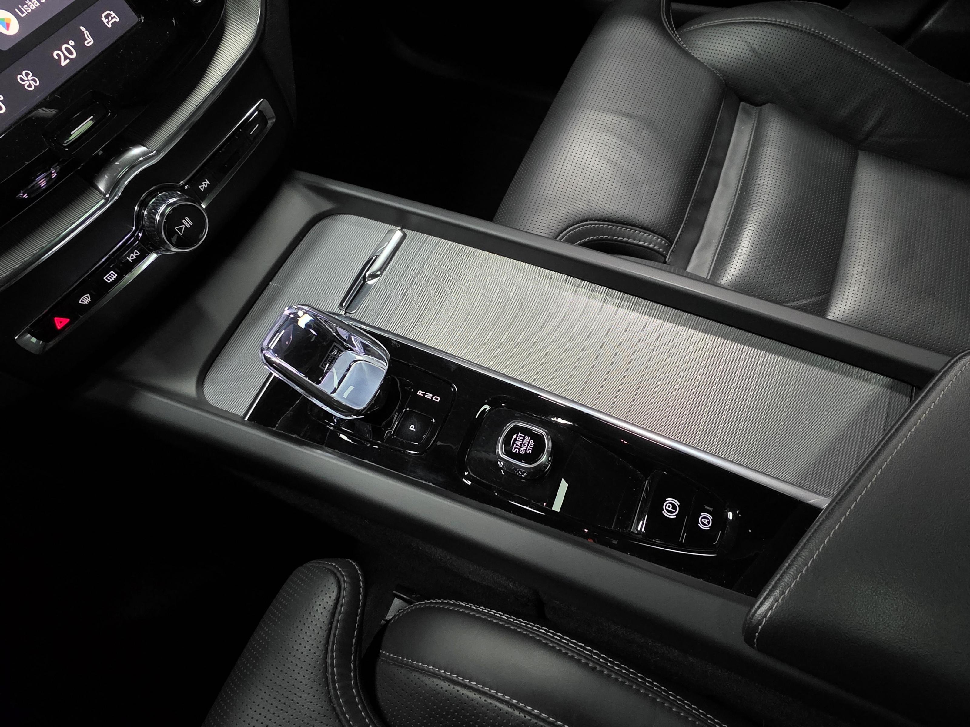Volvo XC60 13