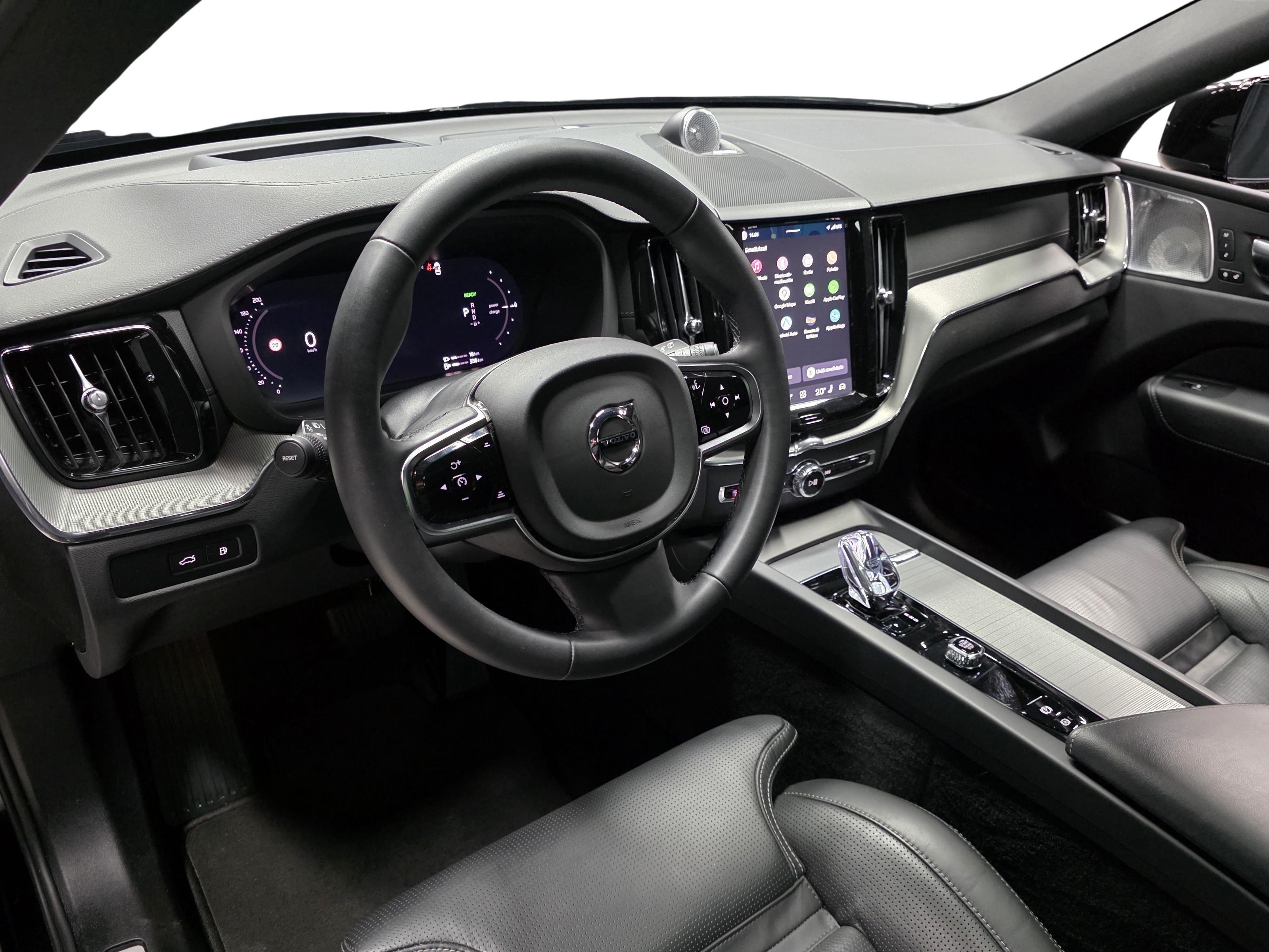 Volvo XC60 8