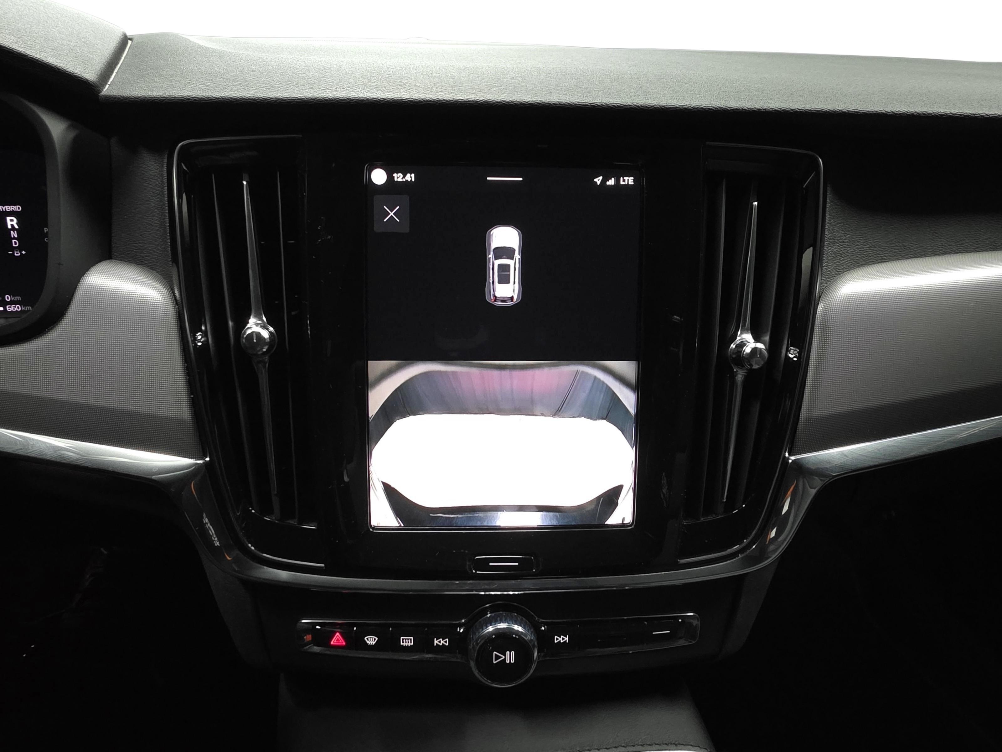 Volvo V90 14