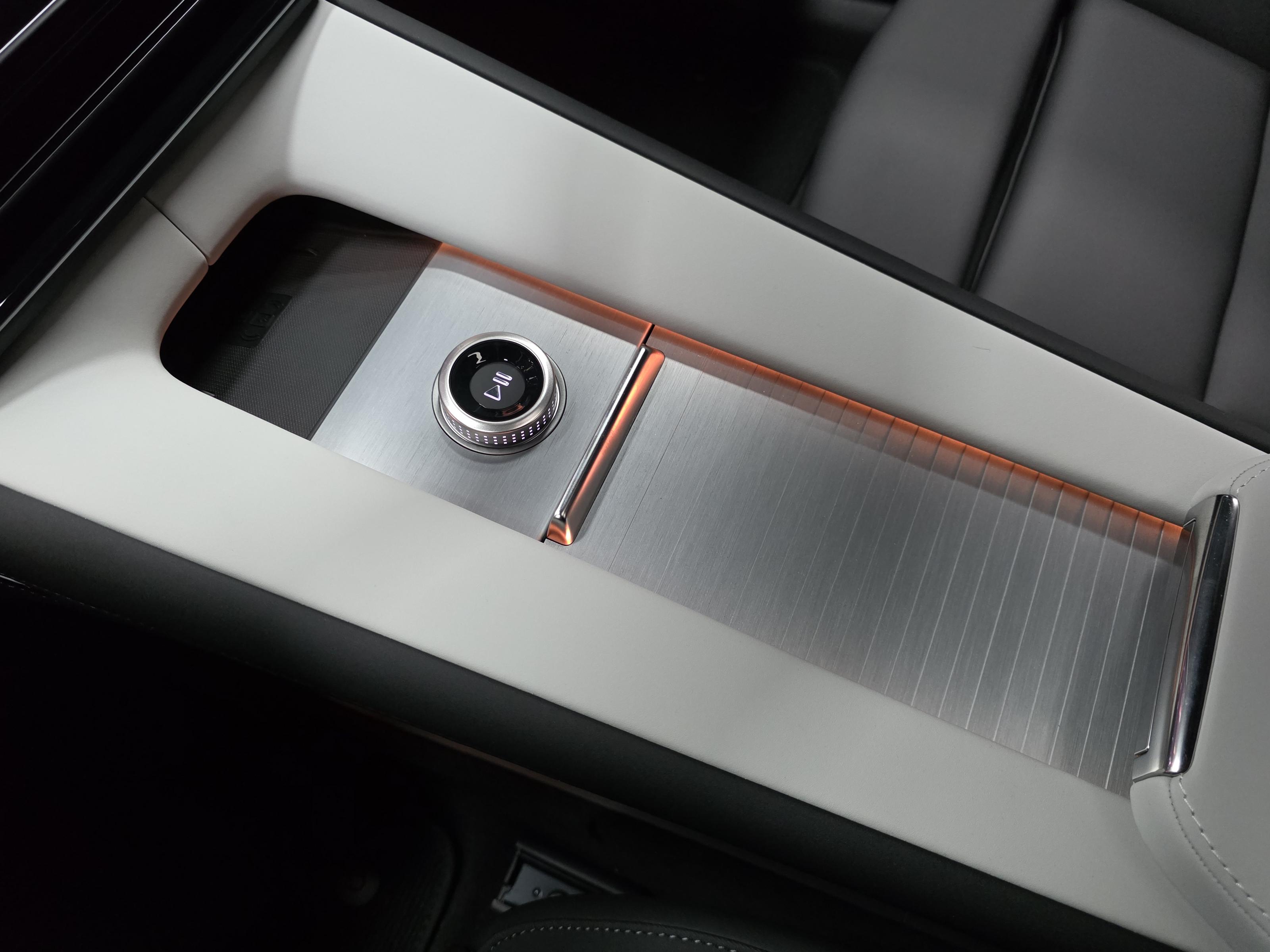 Polestar 4 14