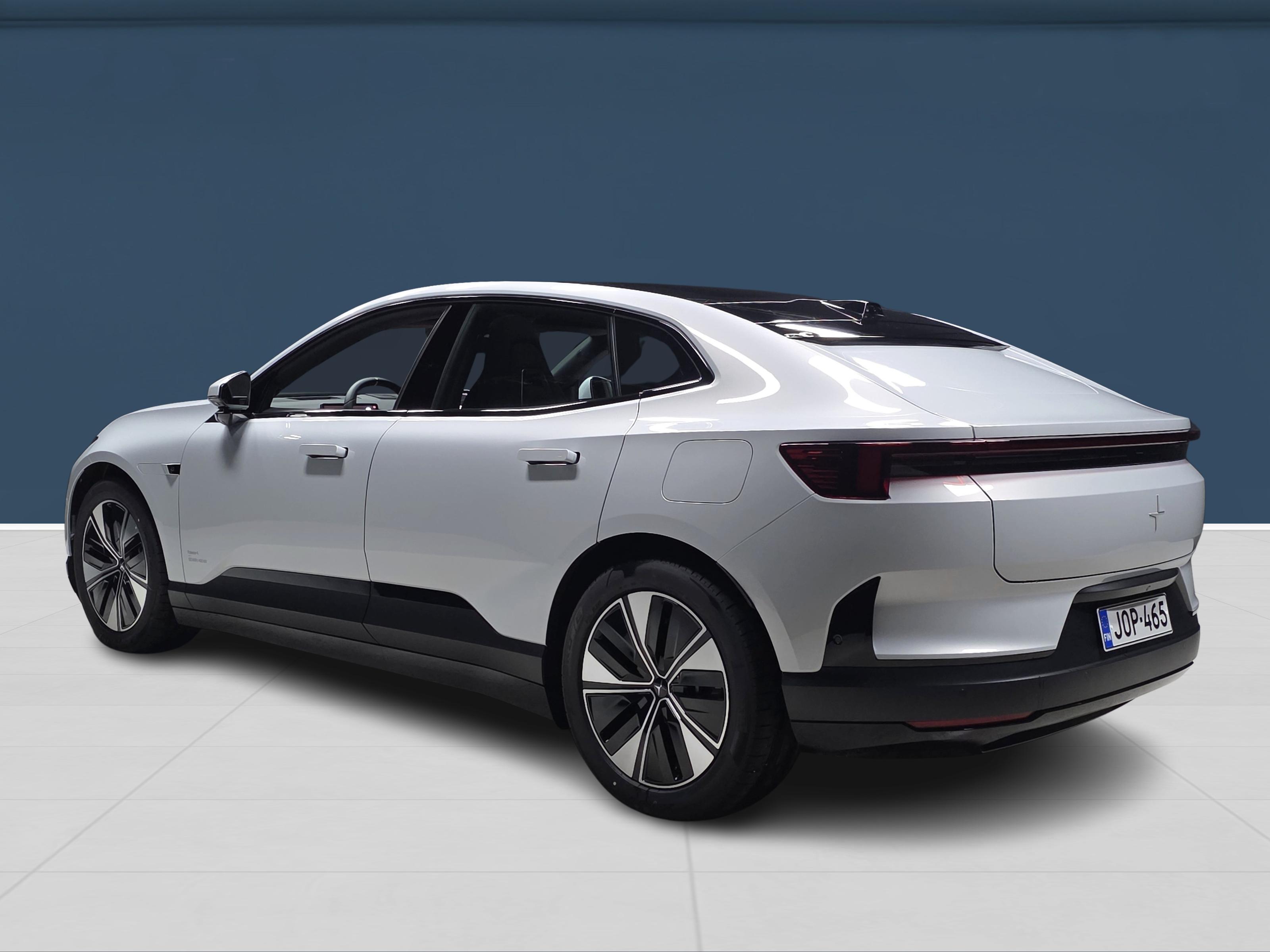 Polestar 4 6