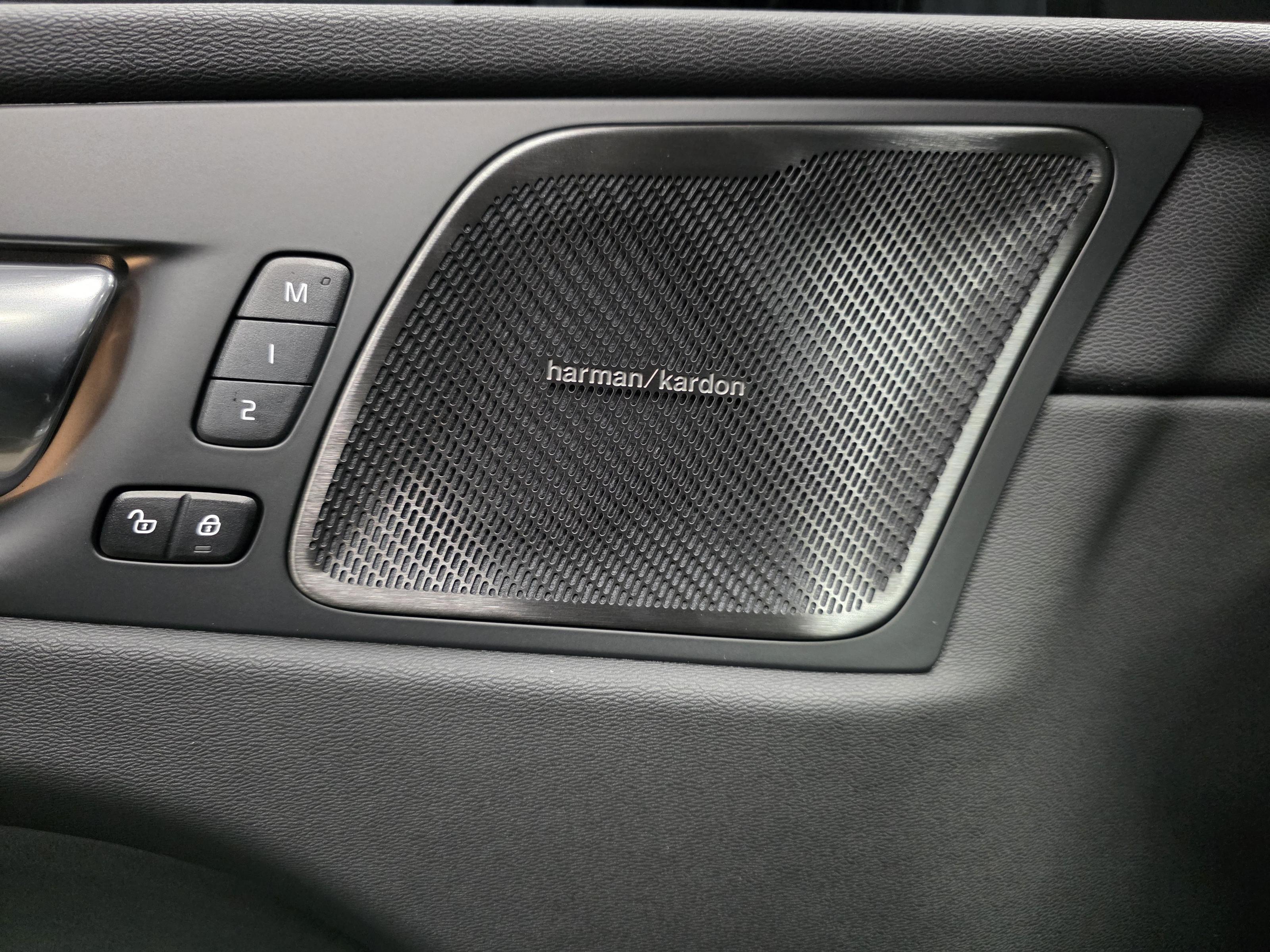 Volvo XC60 15