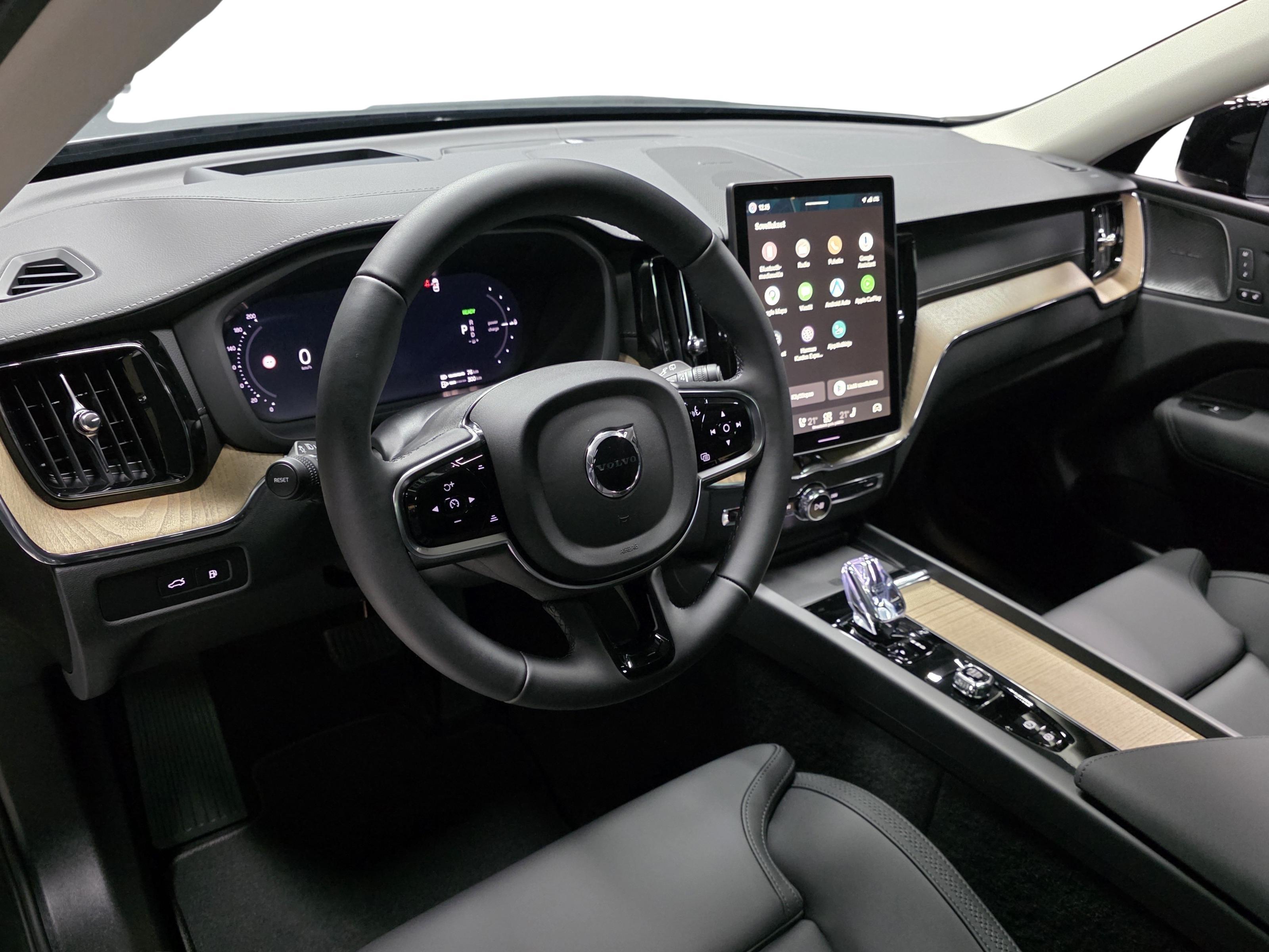 Volvo XC60 8