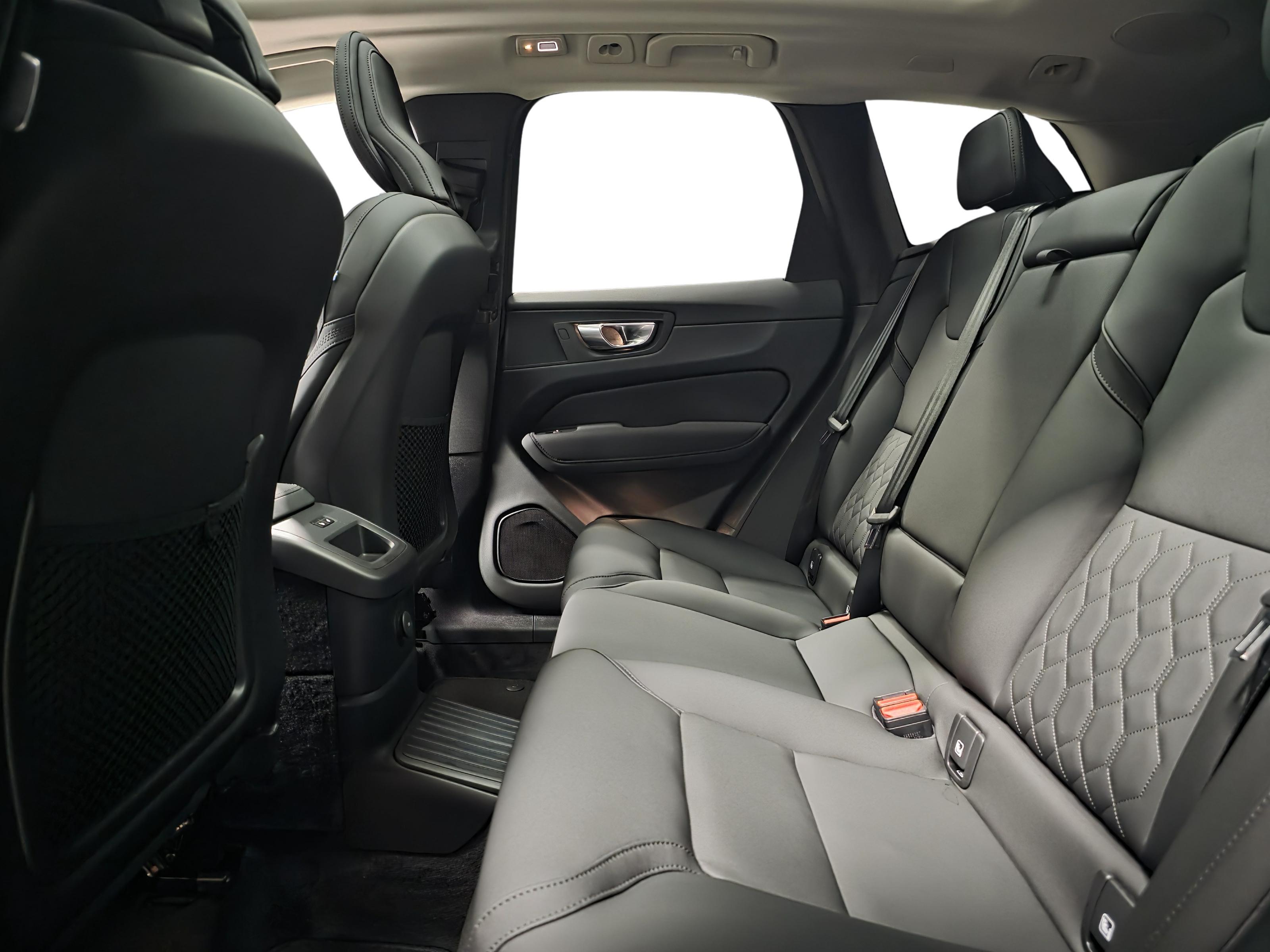 Volvo XC60 9