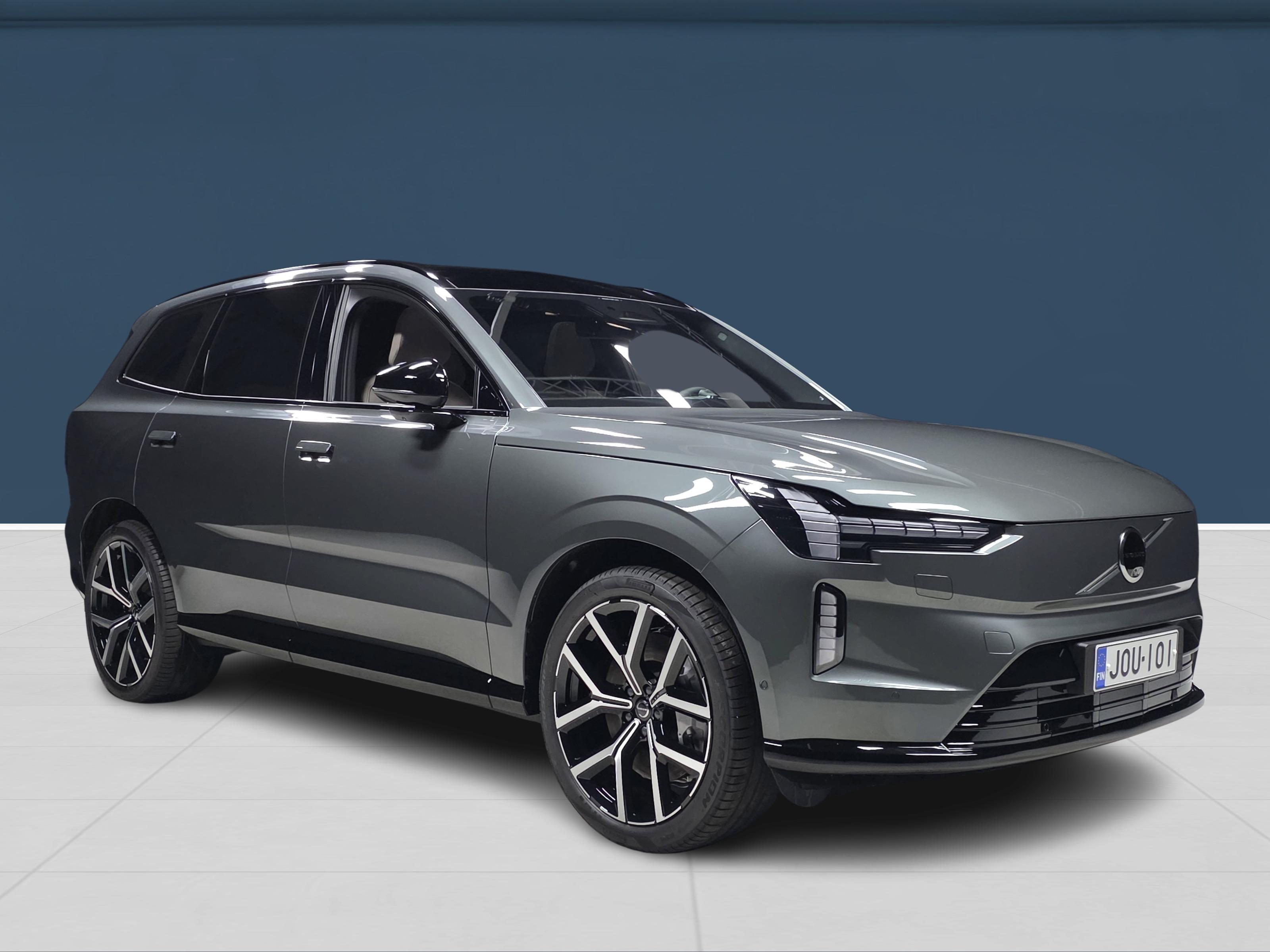 Volvo EX90 3