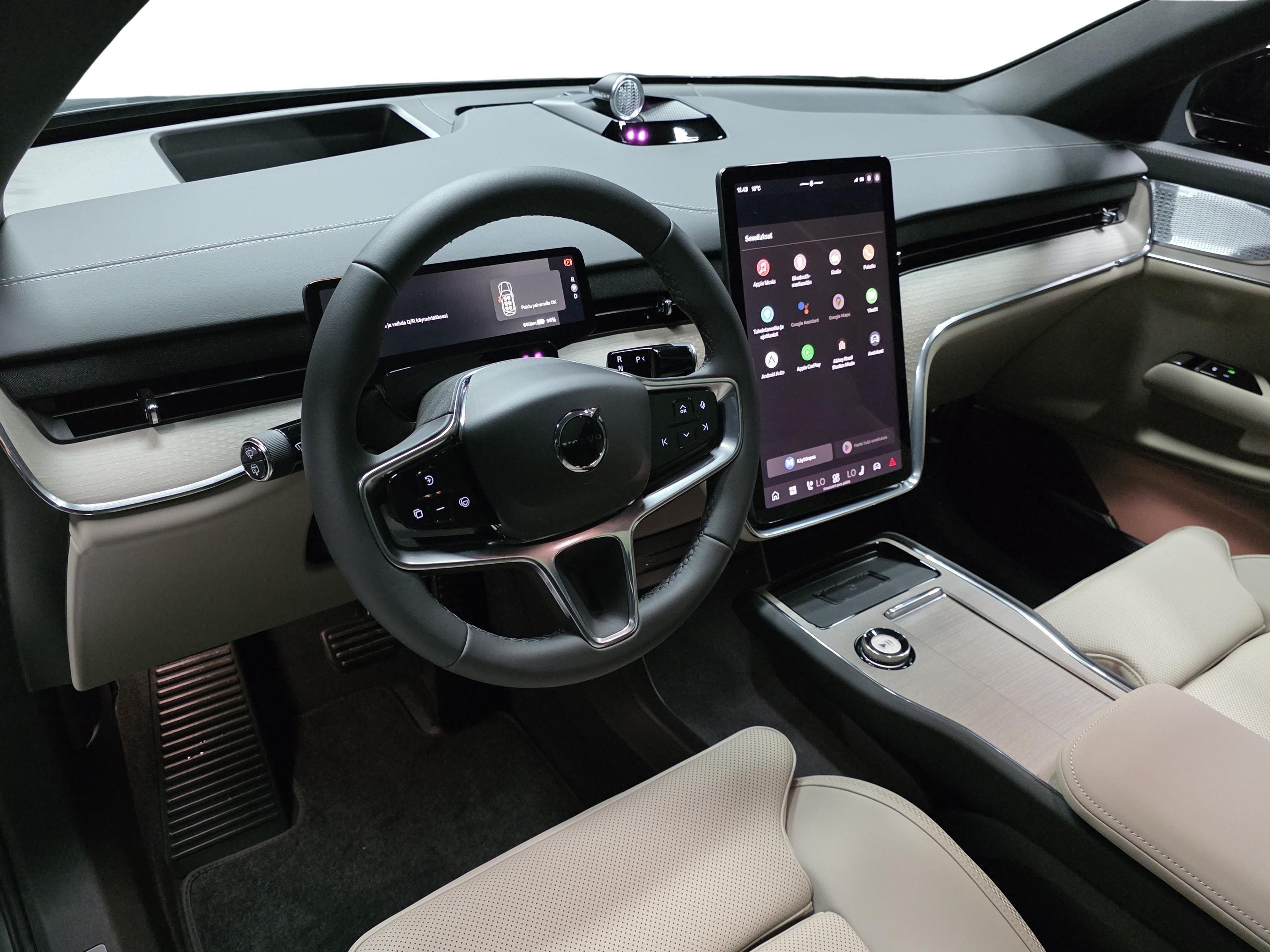 Volvo EX90 8