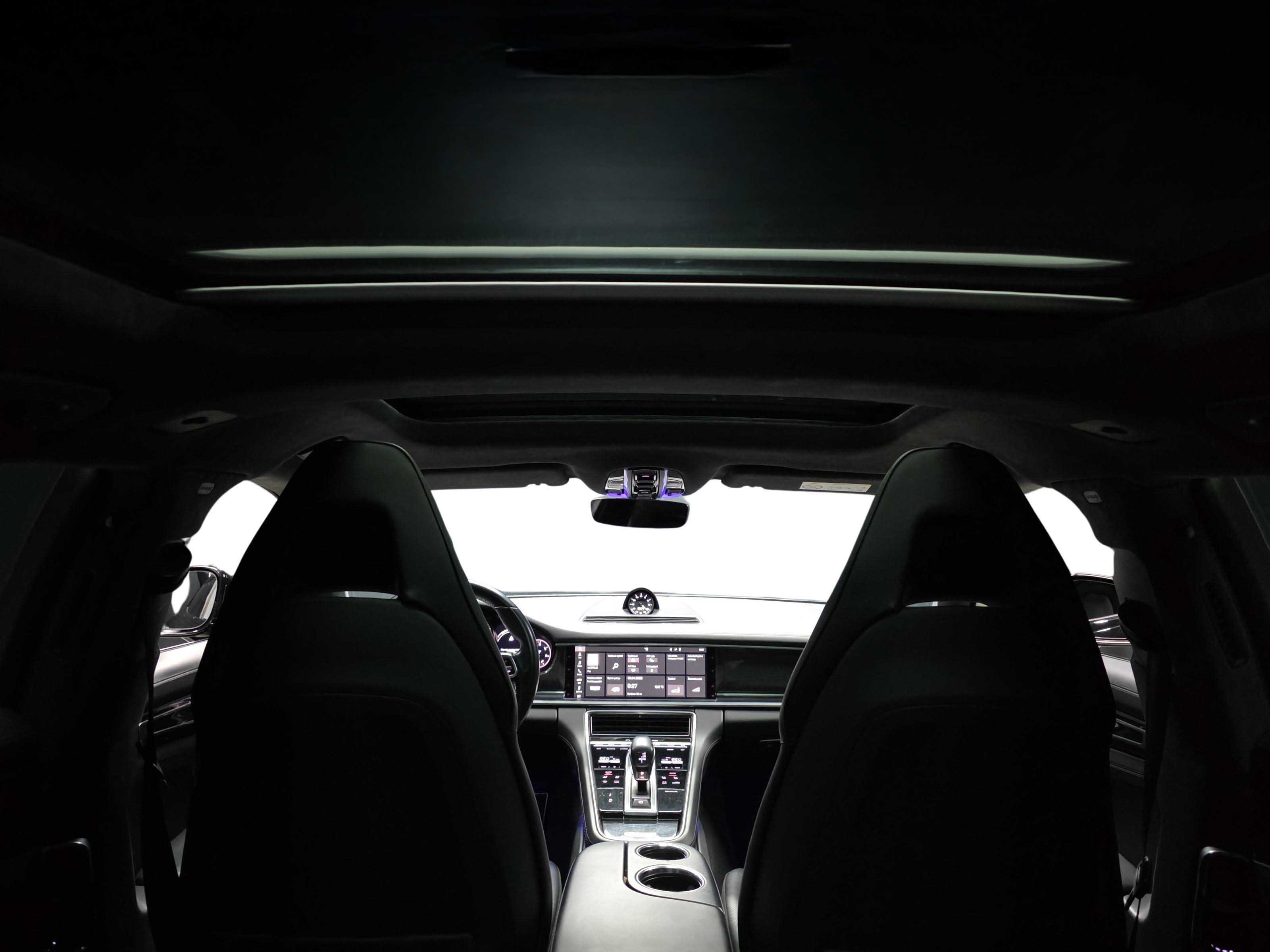 Porsche Panamera 18