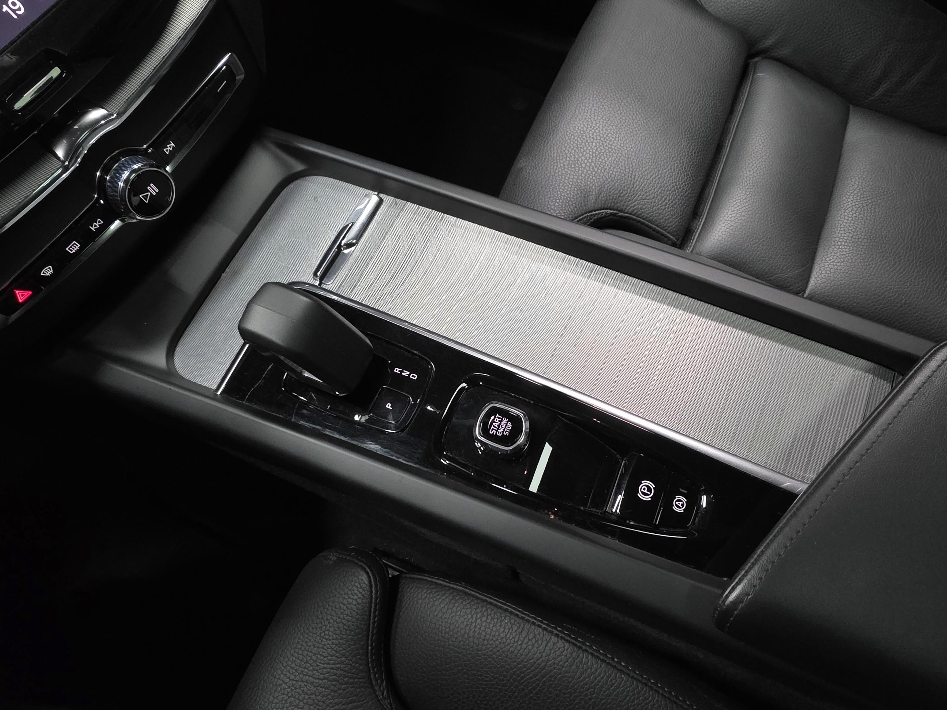 Volvo XC60 15