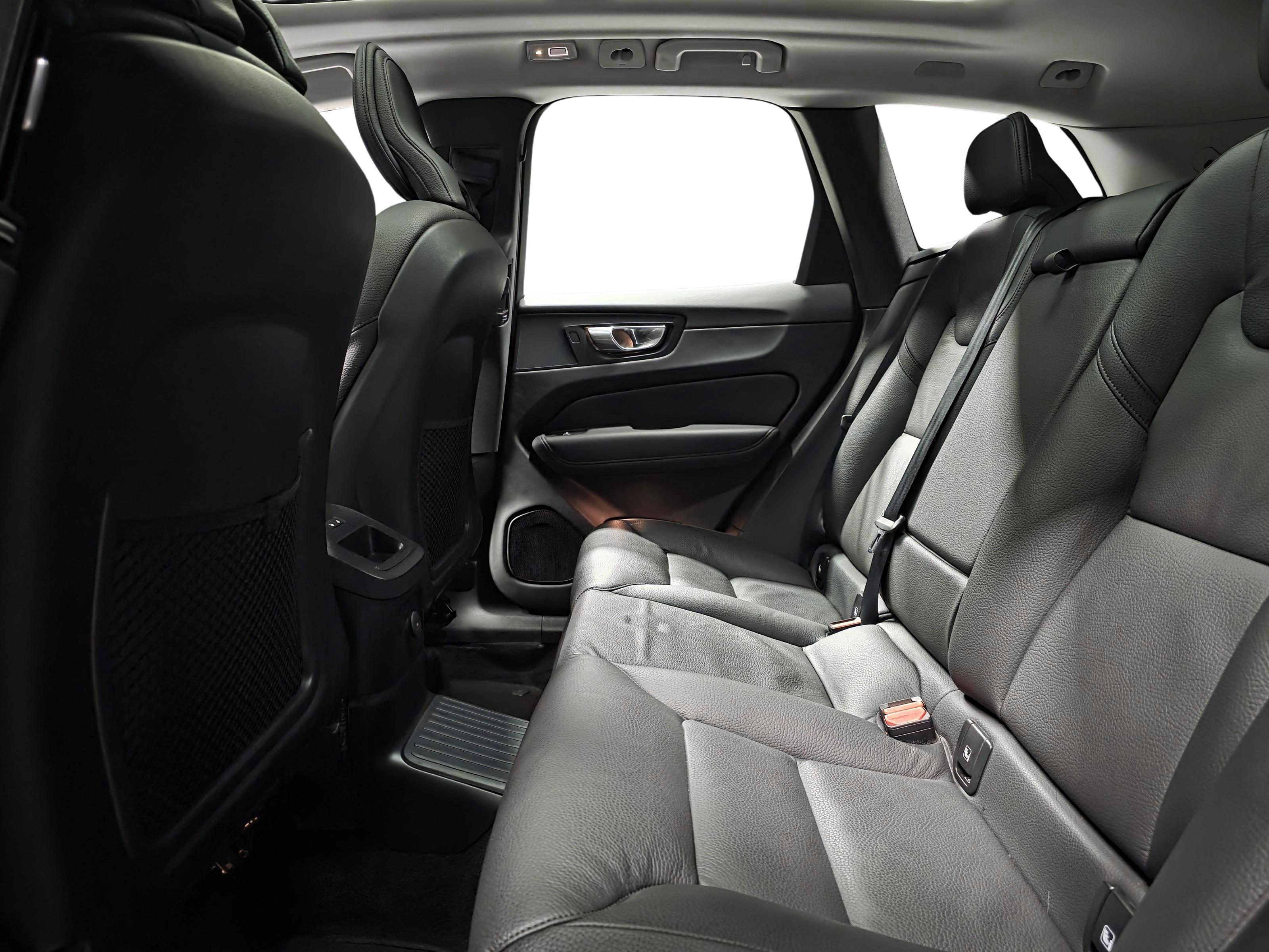 Volvo XC60 9