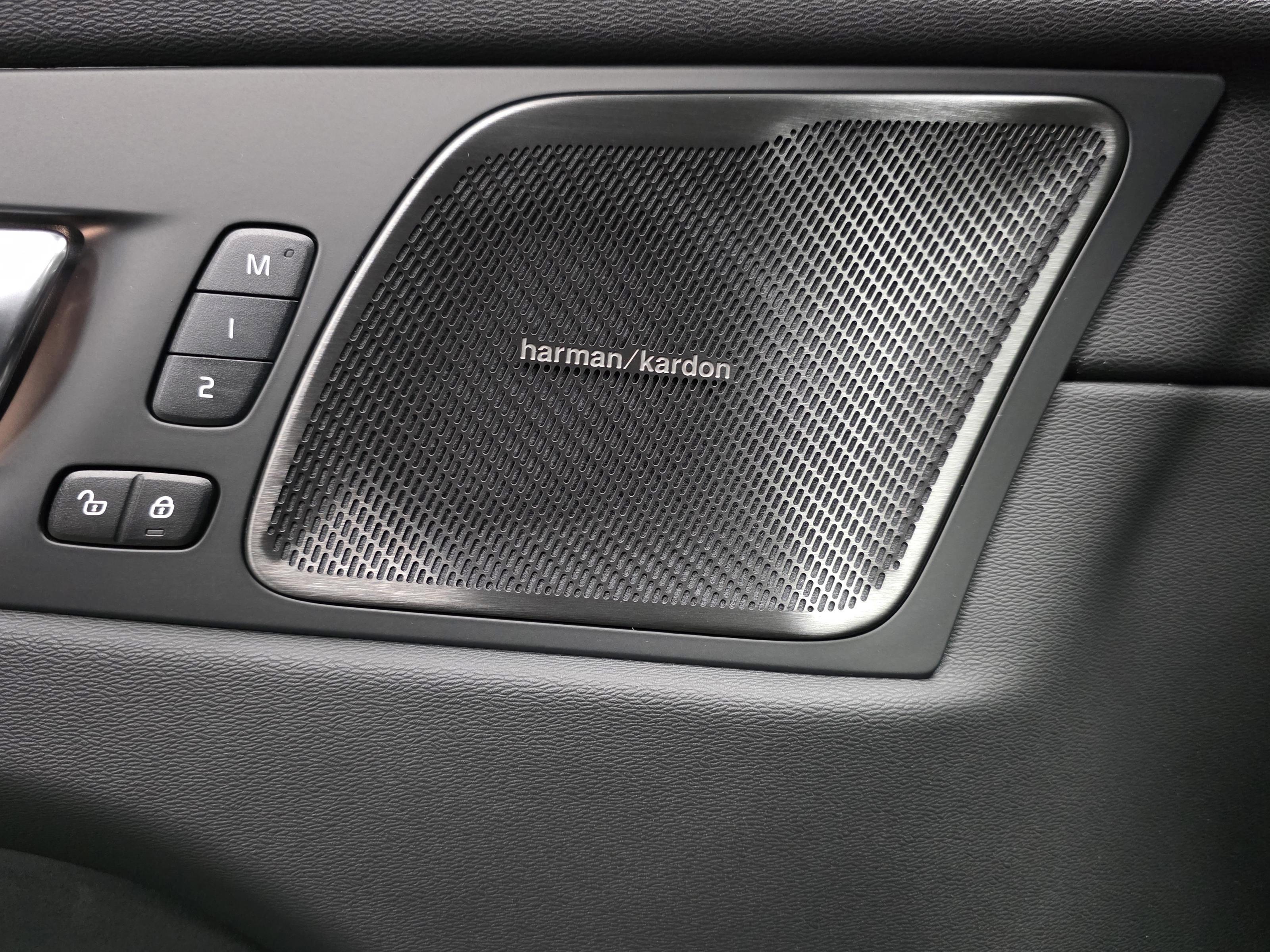 Volvo XC60 15