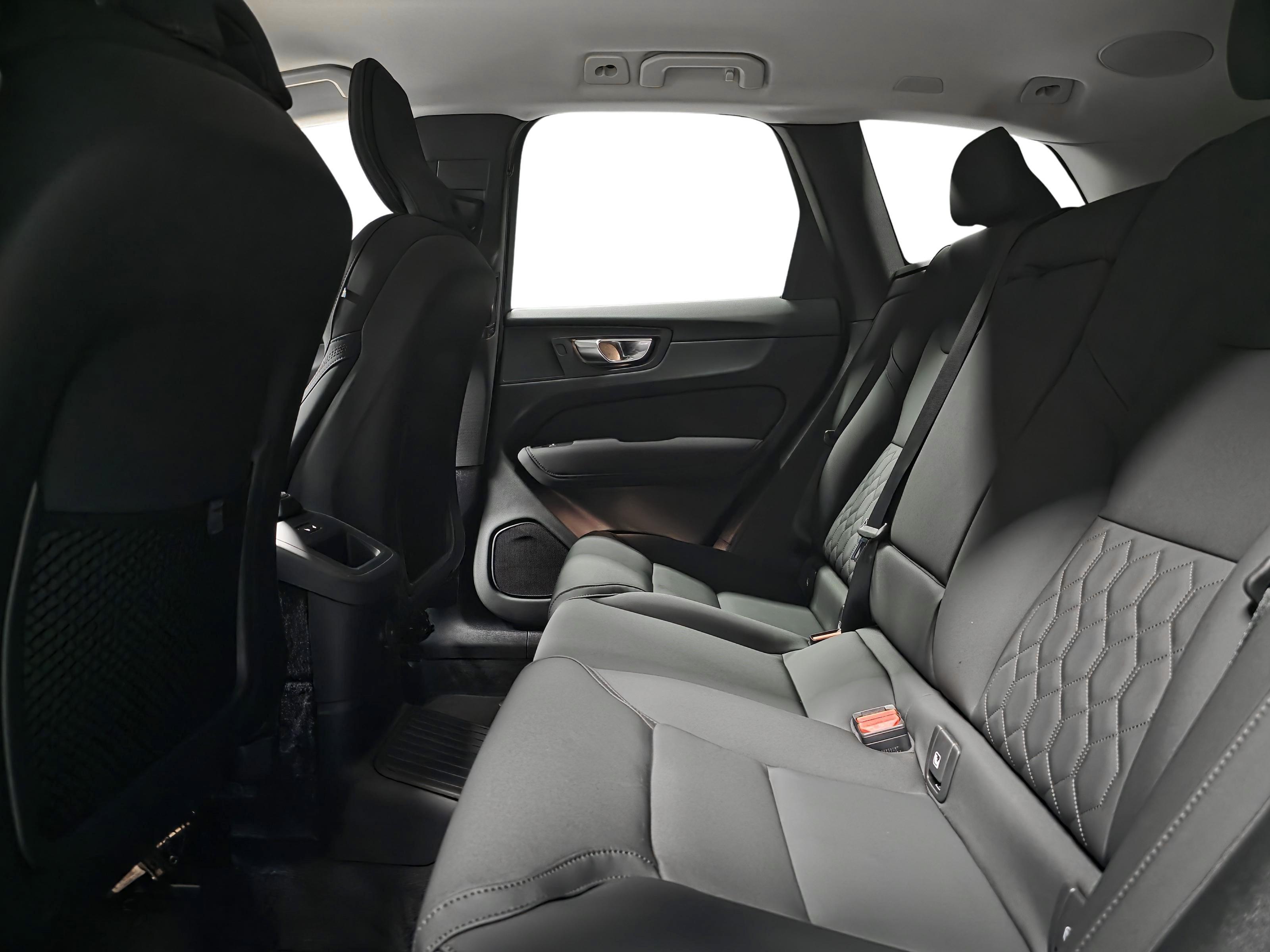 Volvo XC60 9