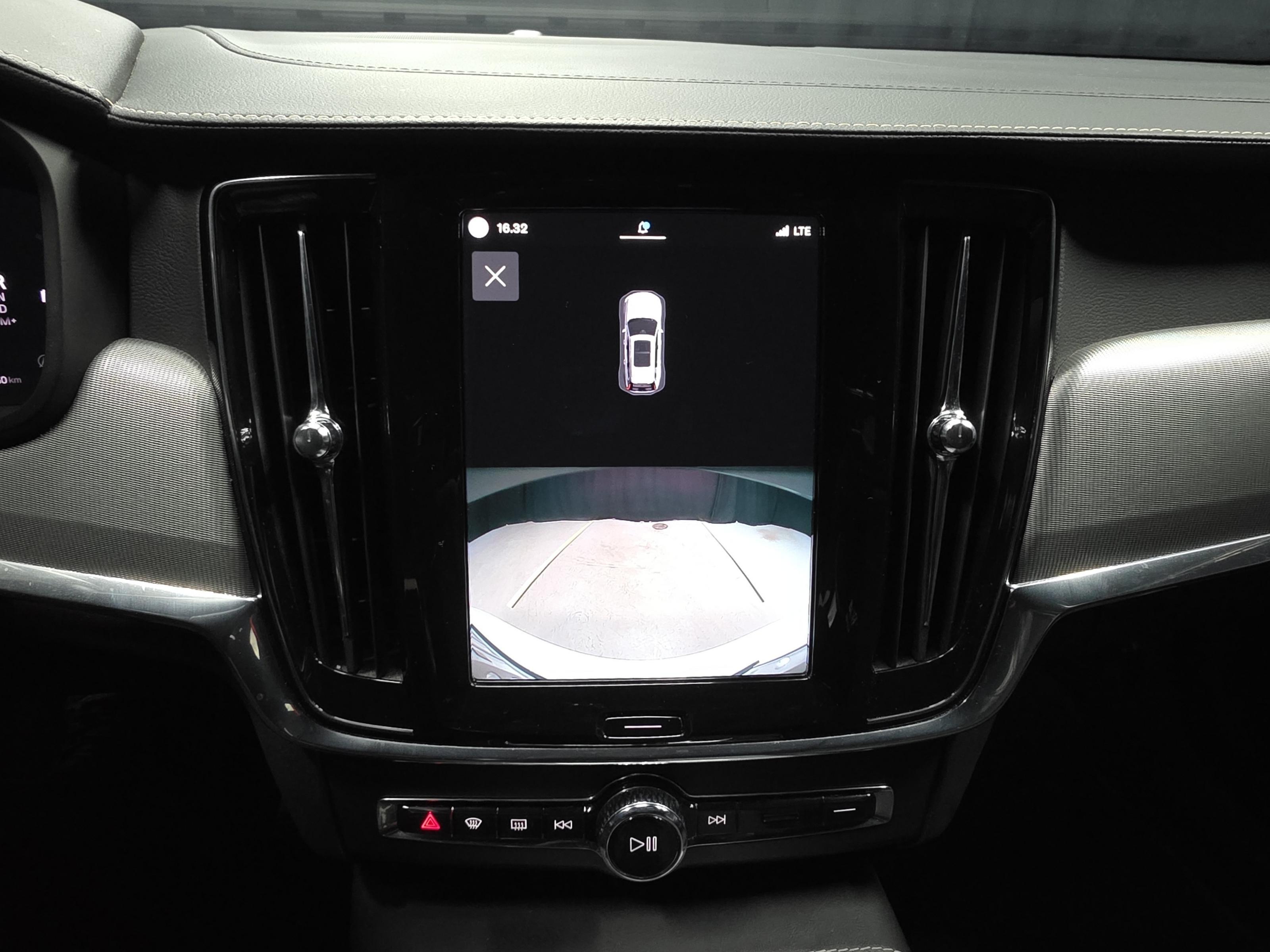 Volvo V90 13