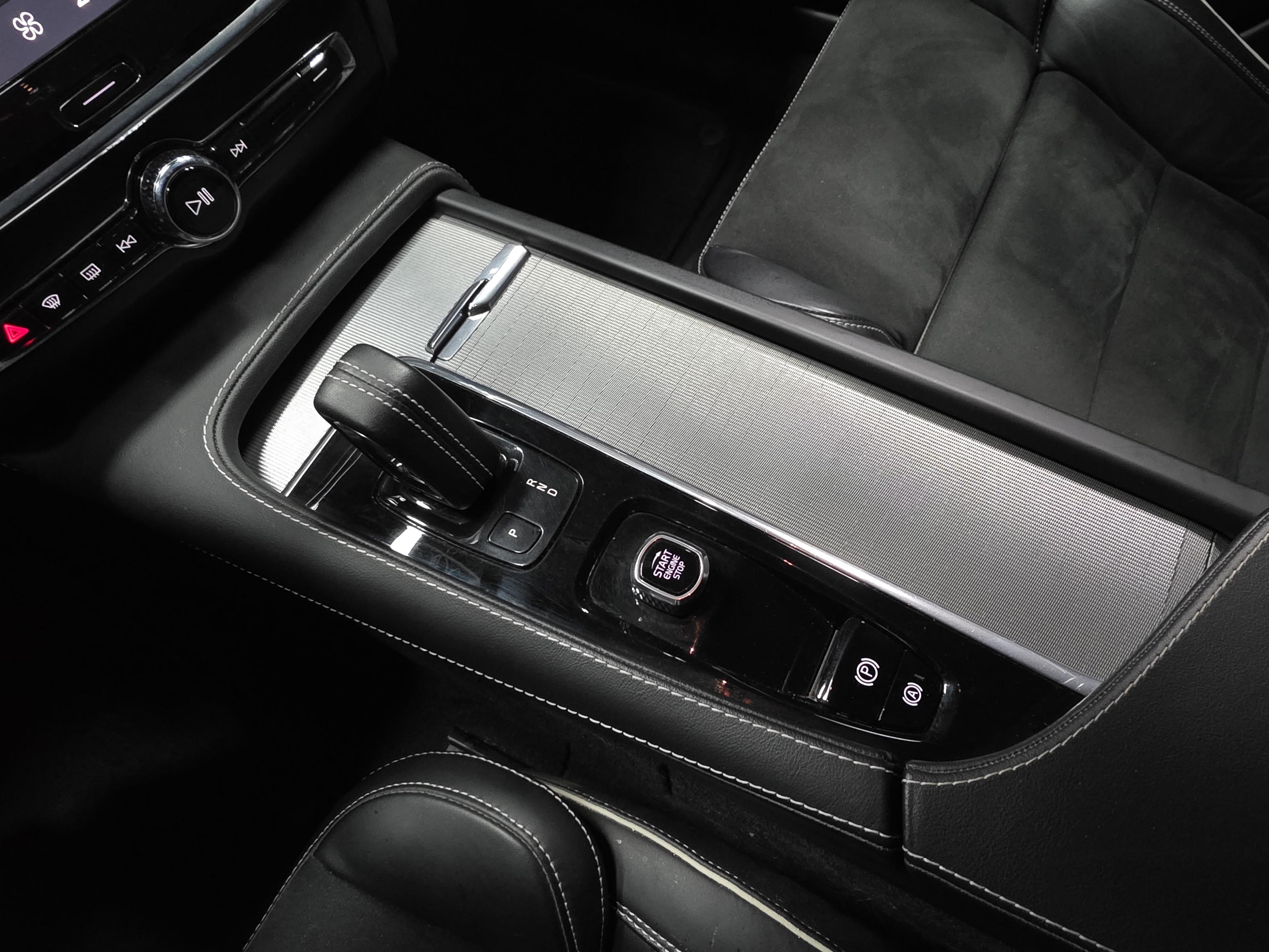 Volvo V90 14