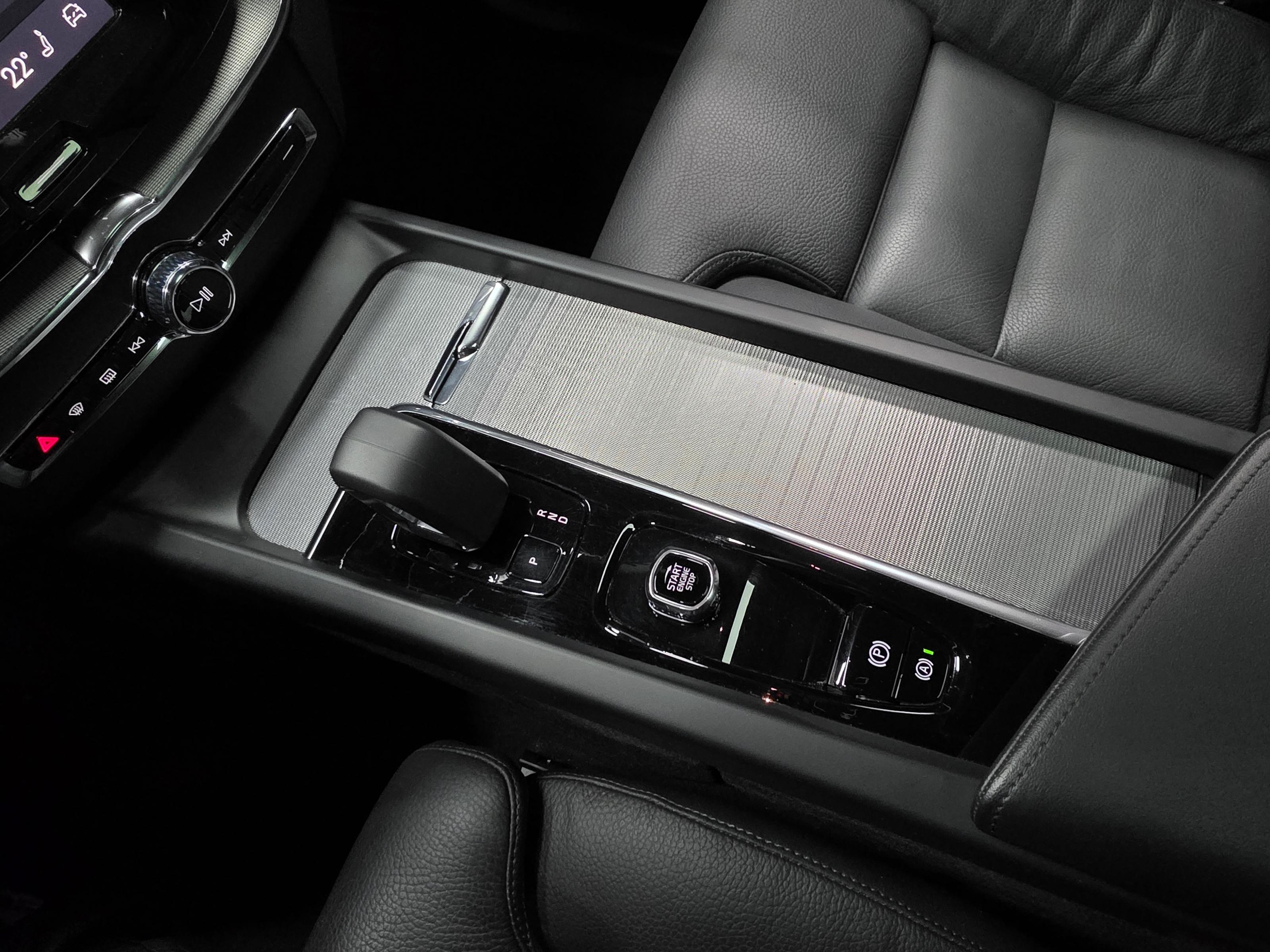 Volvo XC60 13