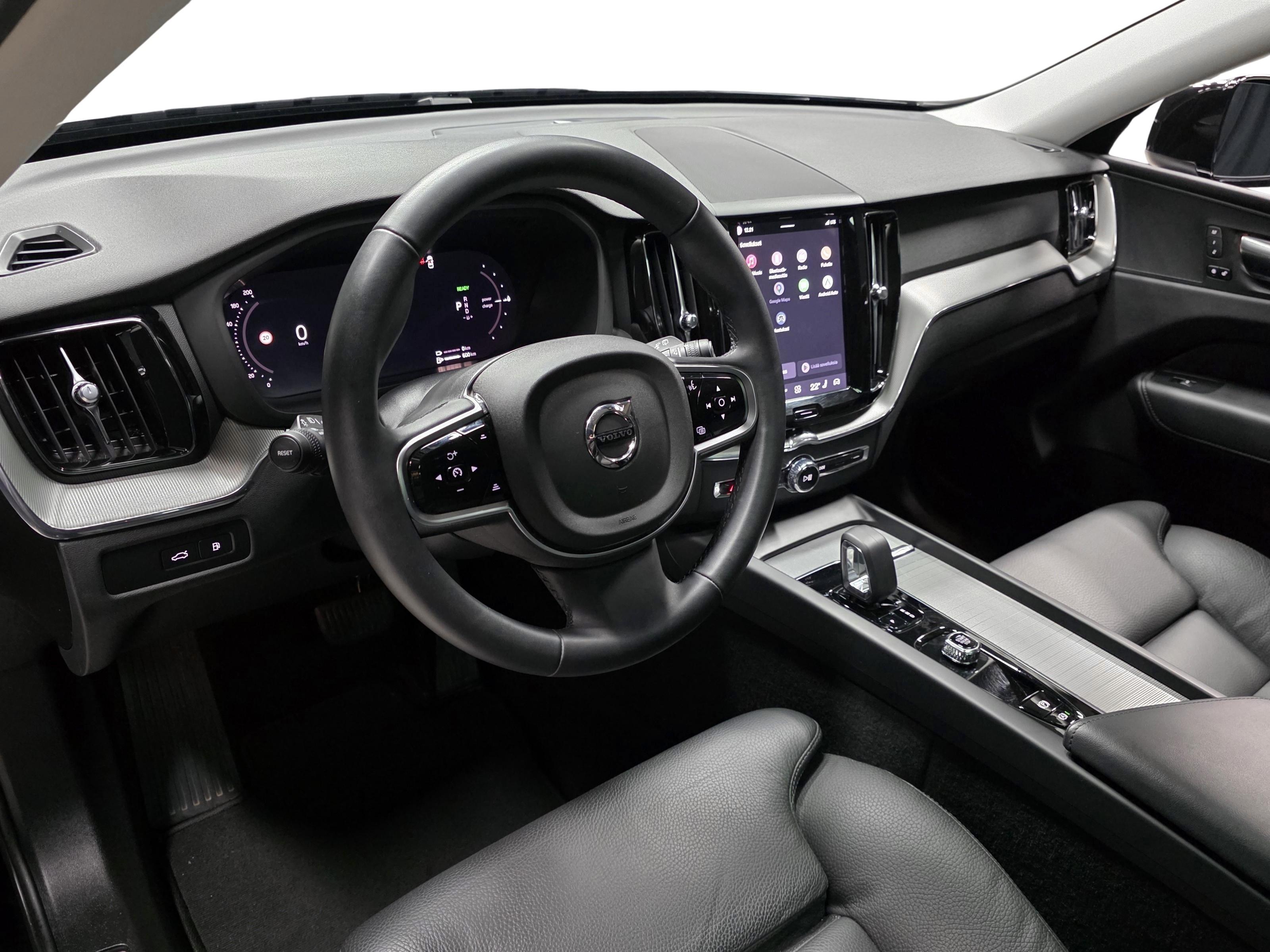 Volvo XC60 8