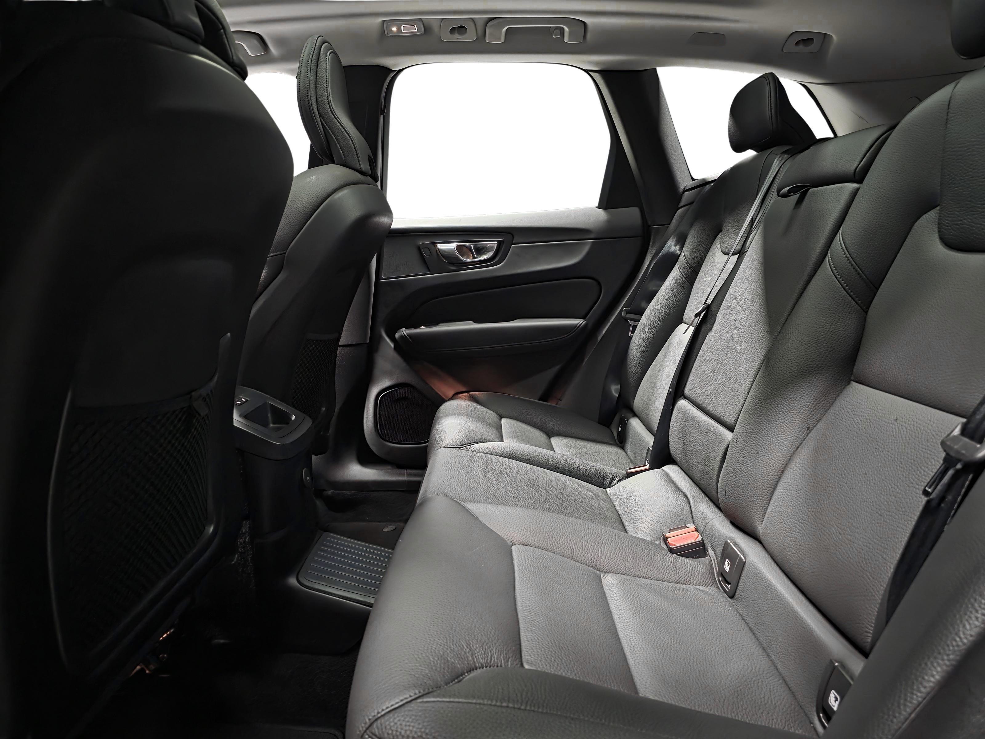 Volvo XC60 9