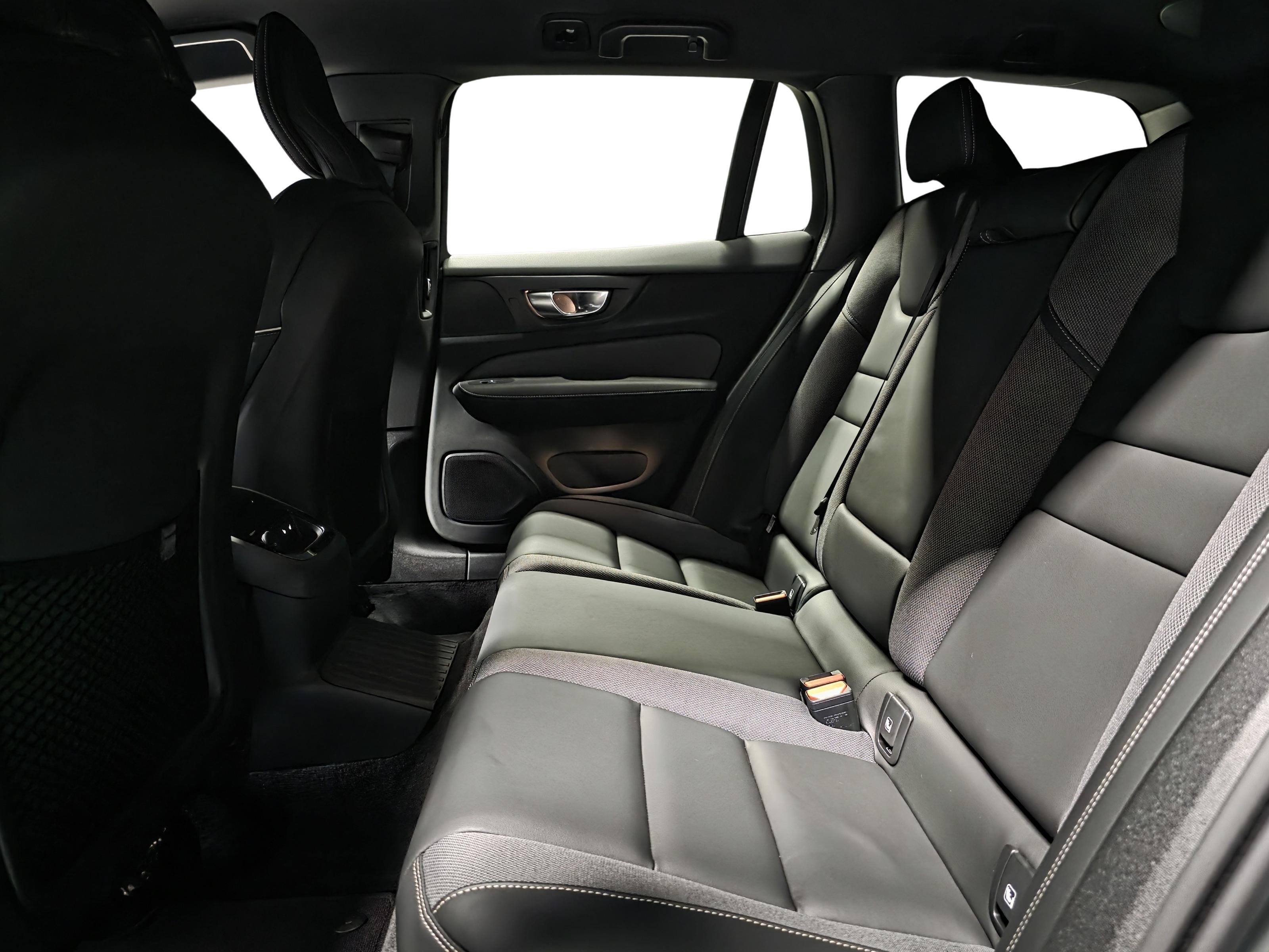 Volvo V60 9