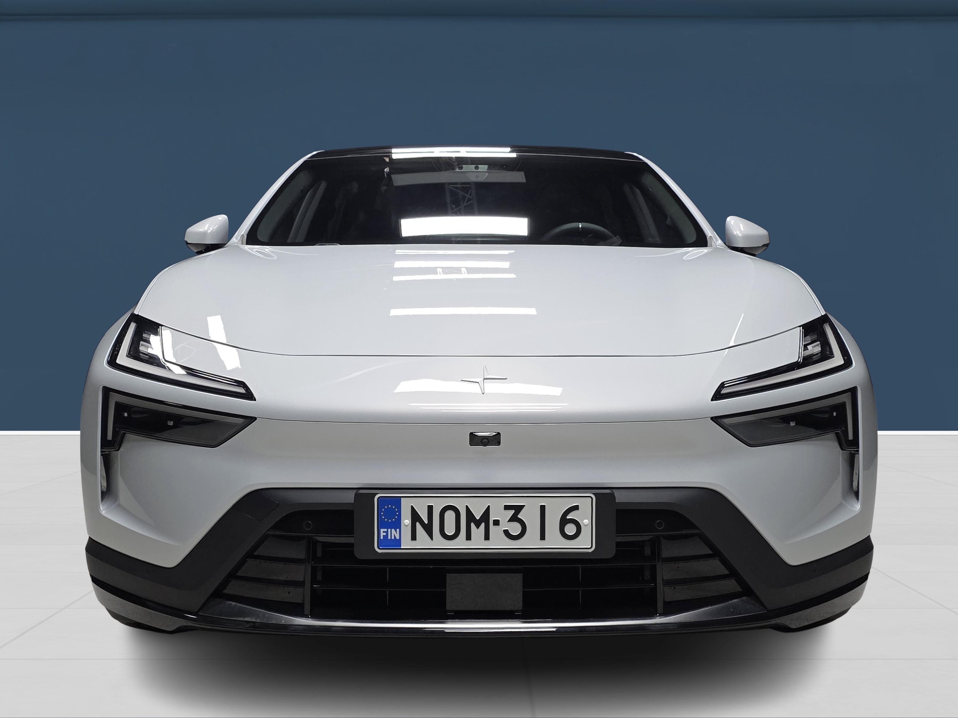 Polestar 4 2