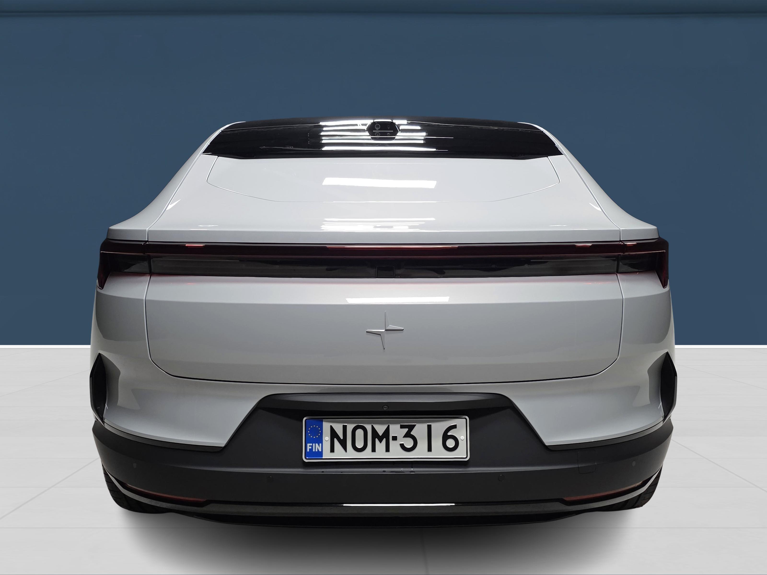Polestar 4 5