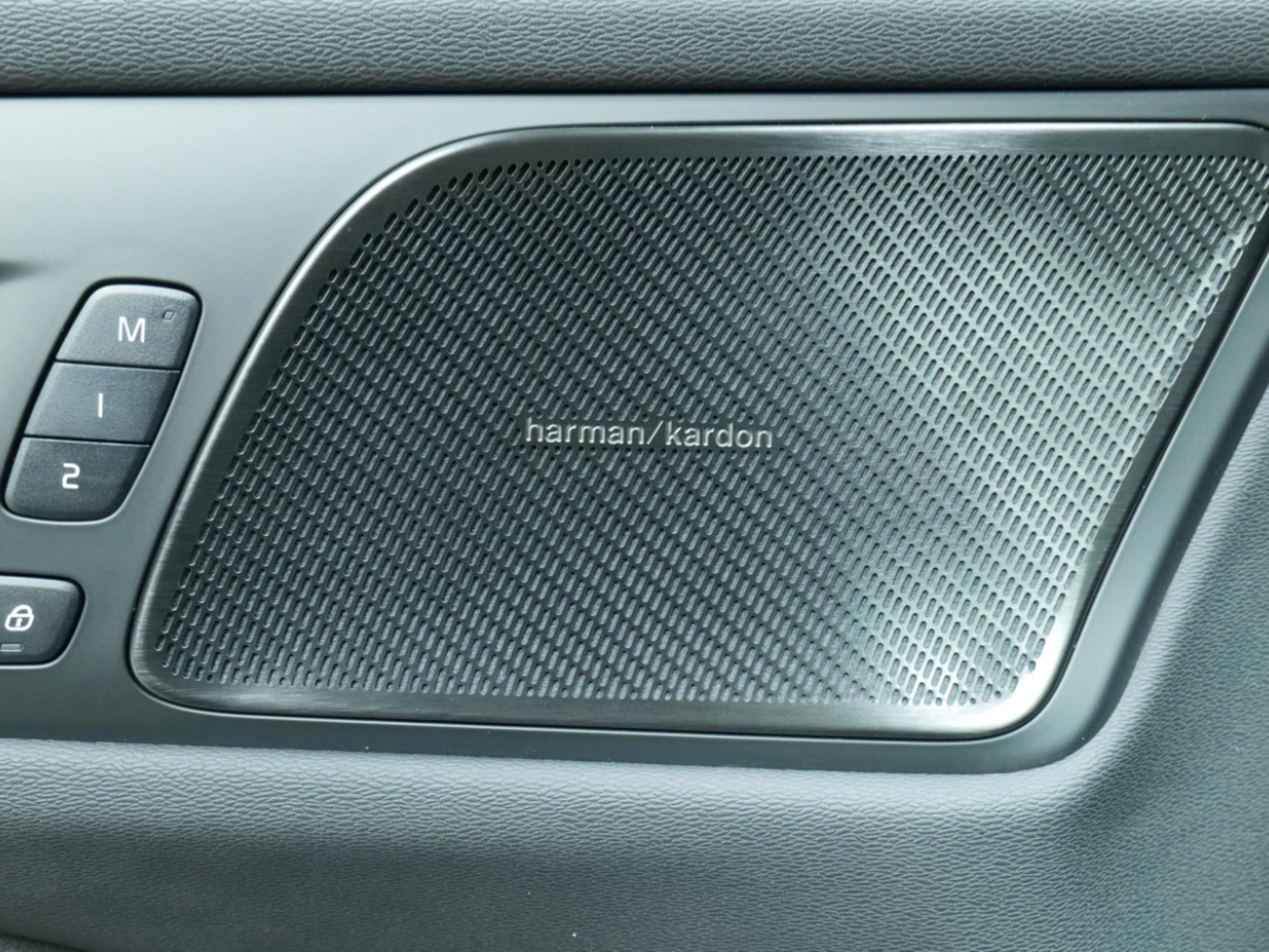 Volvo V60 12