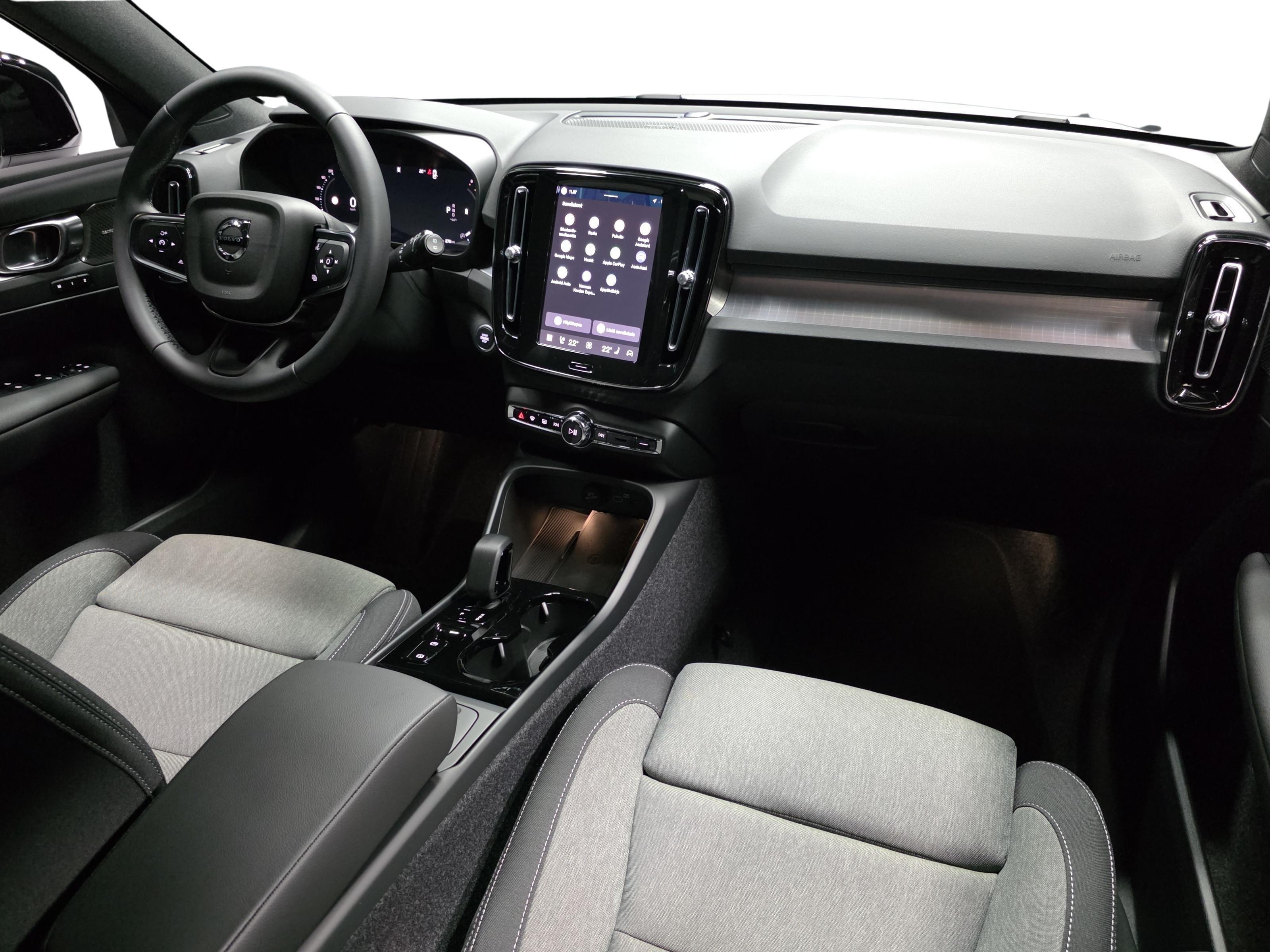 Volvo XC40 17