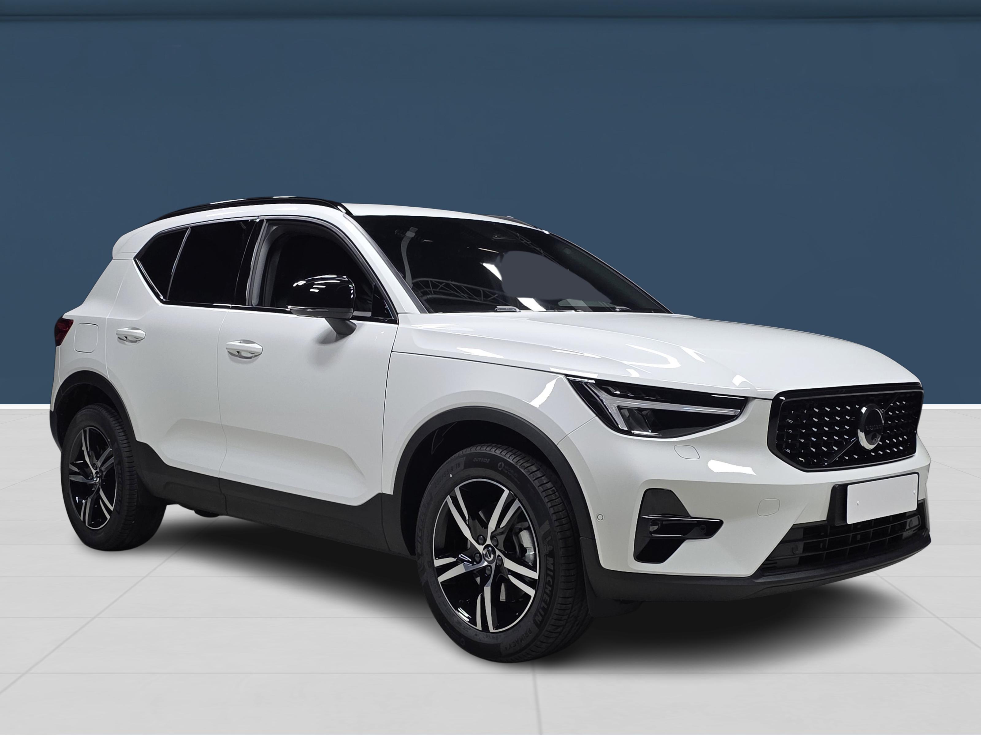 Volvo XC40 3
