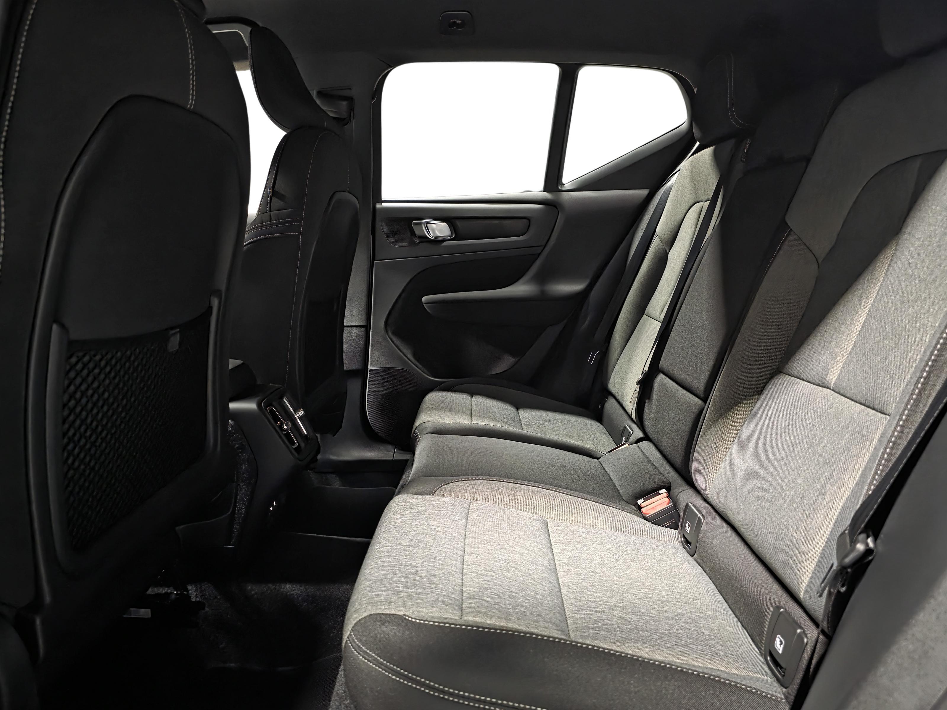 Volvo XC40 9