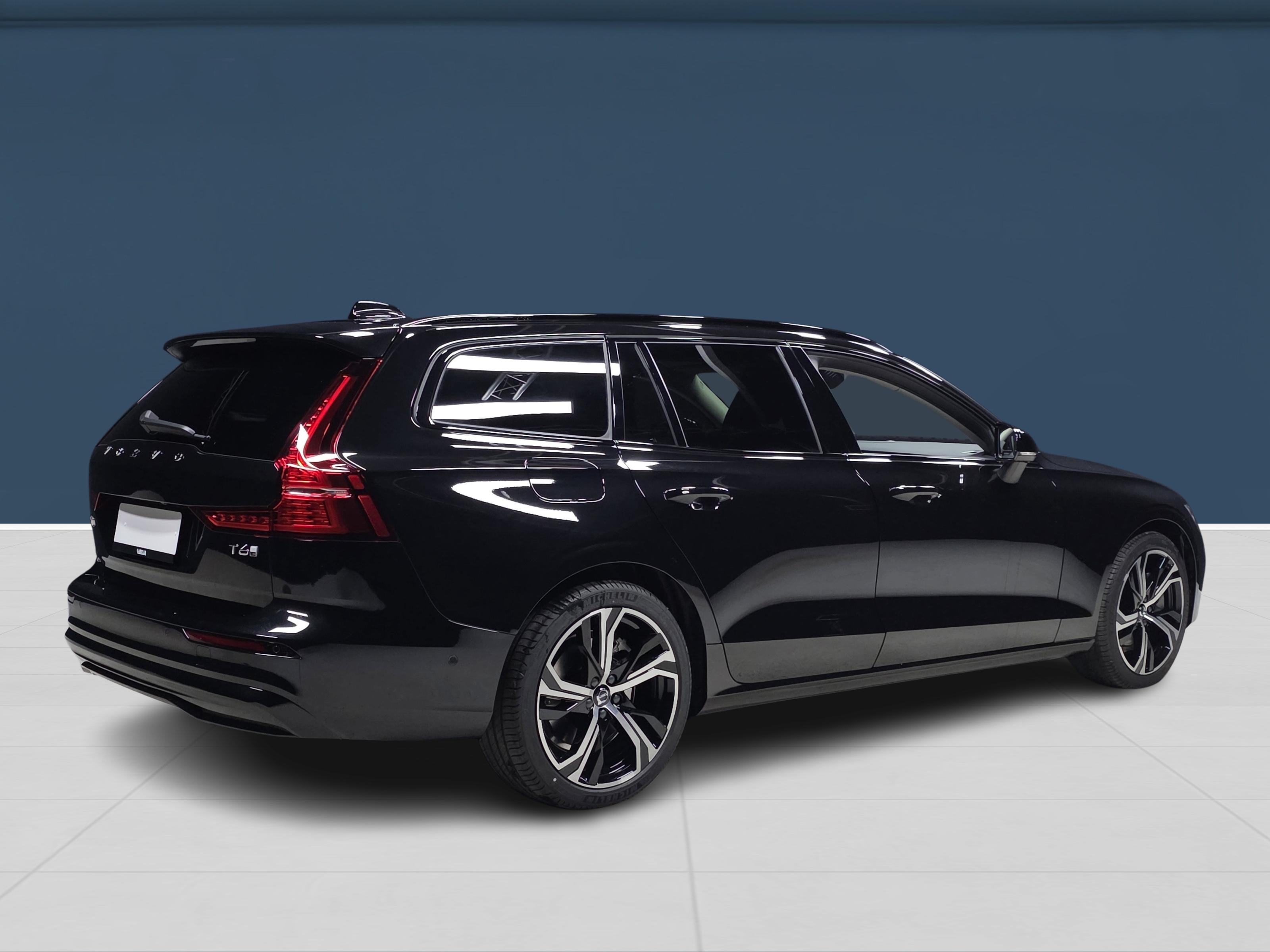 Volvo V60 4