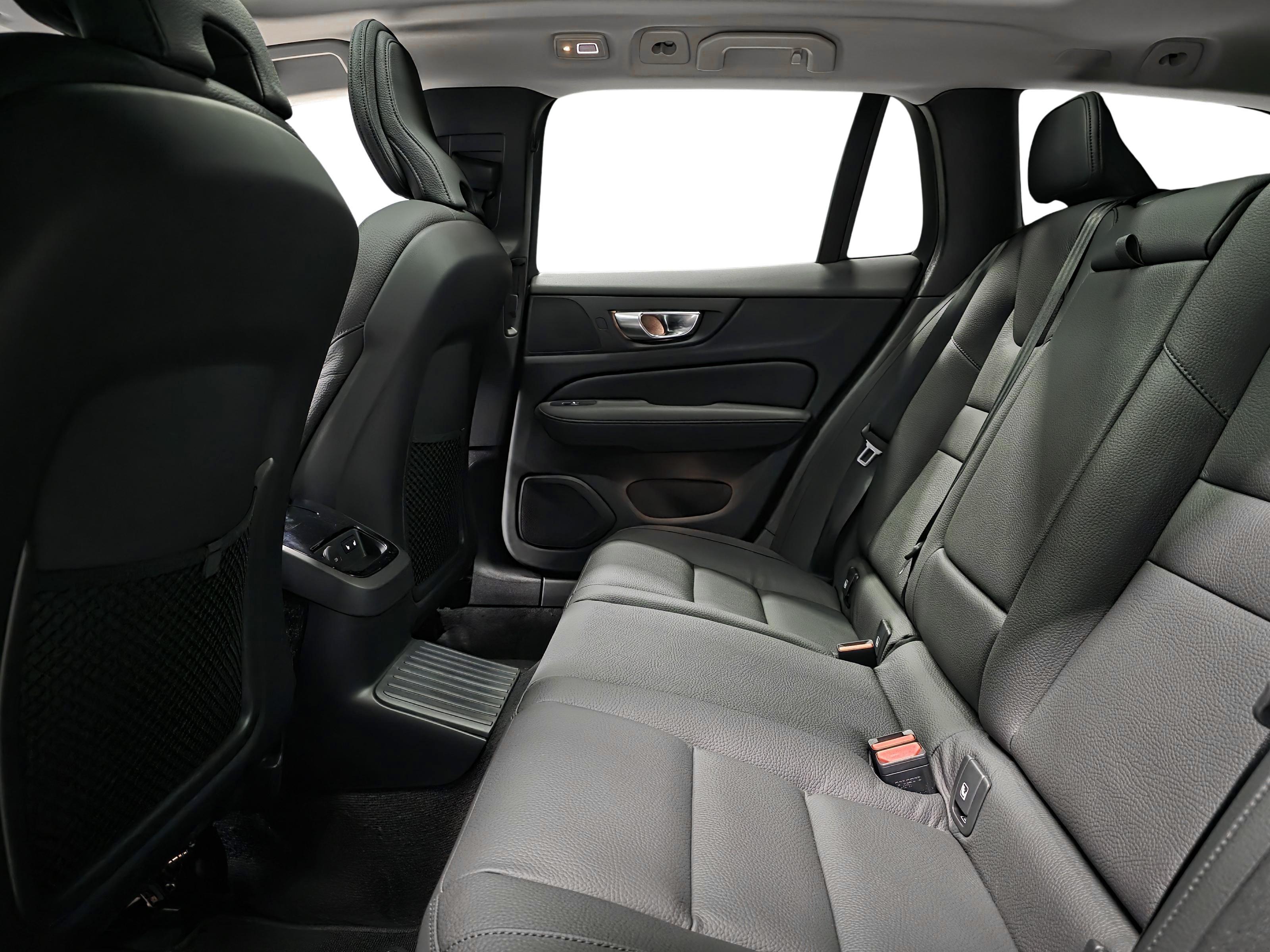 Volvo V60 9