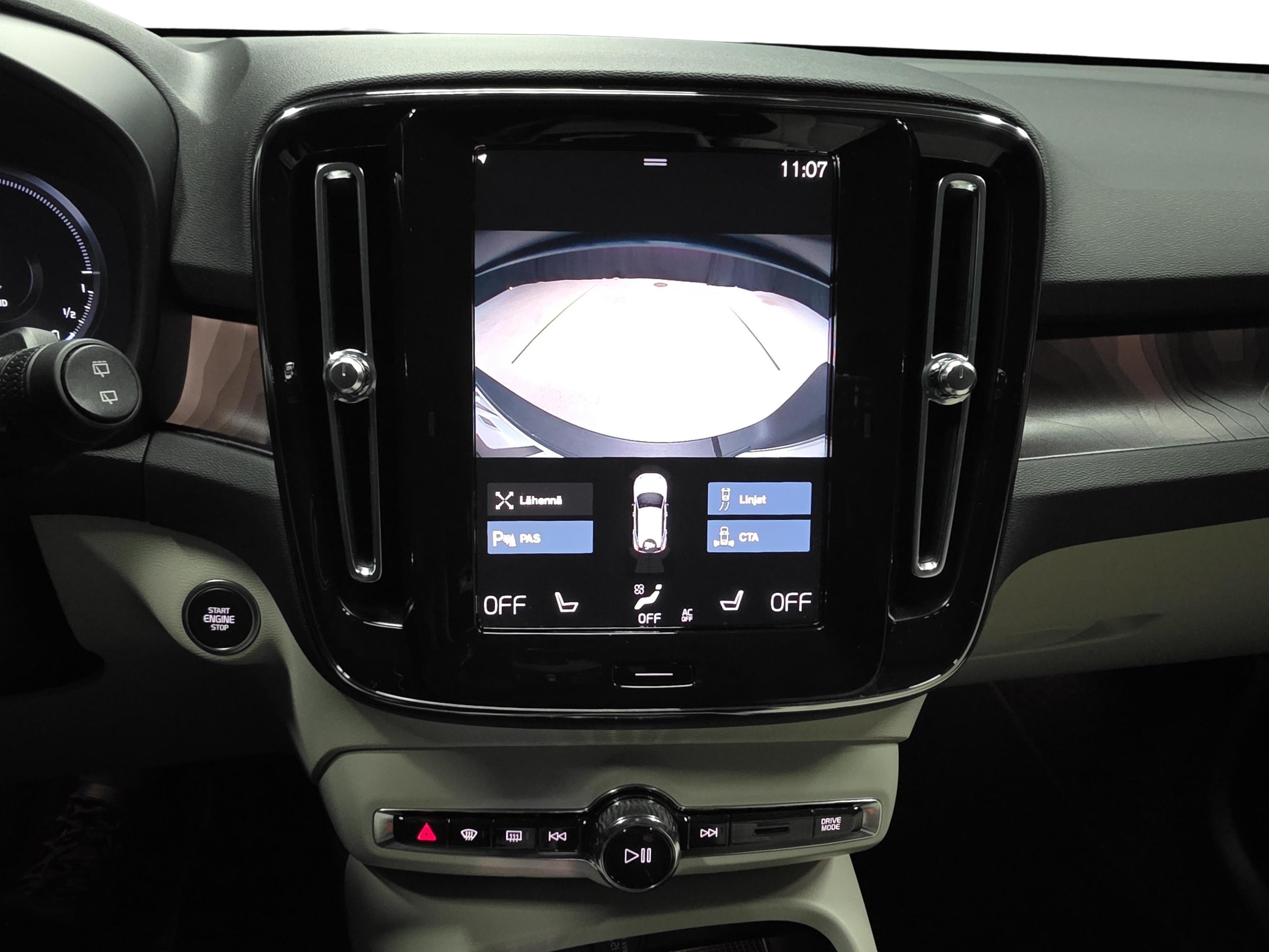 Volvo XC40 14