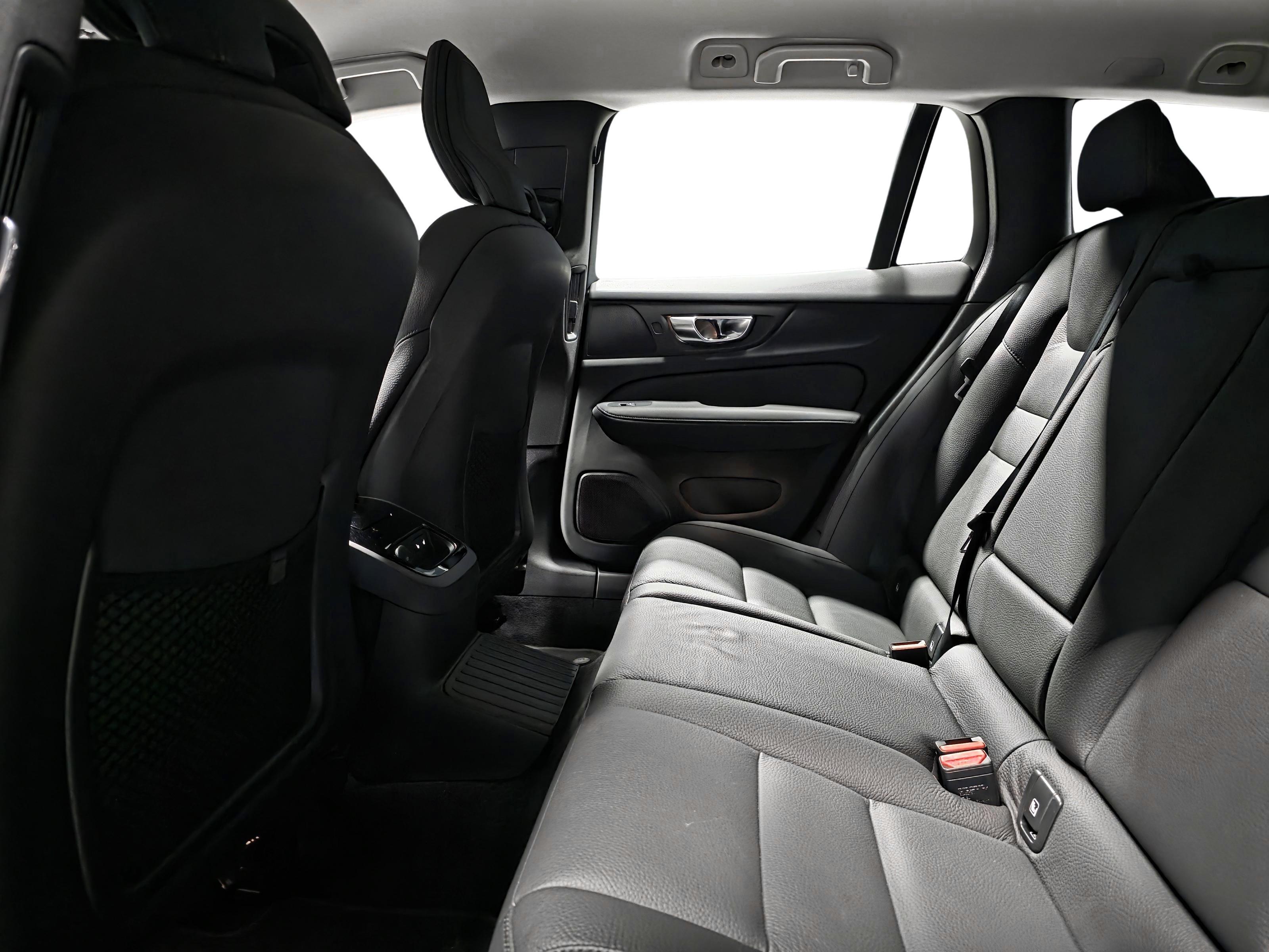 Volvo V60 9